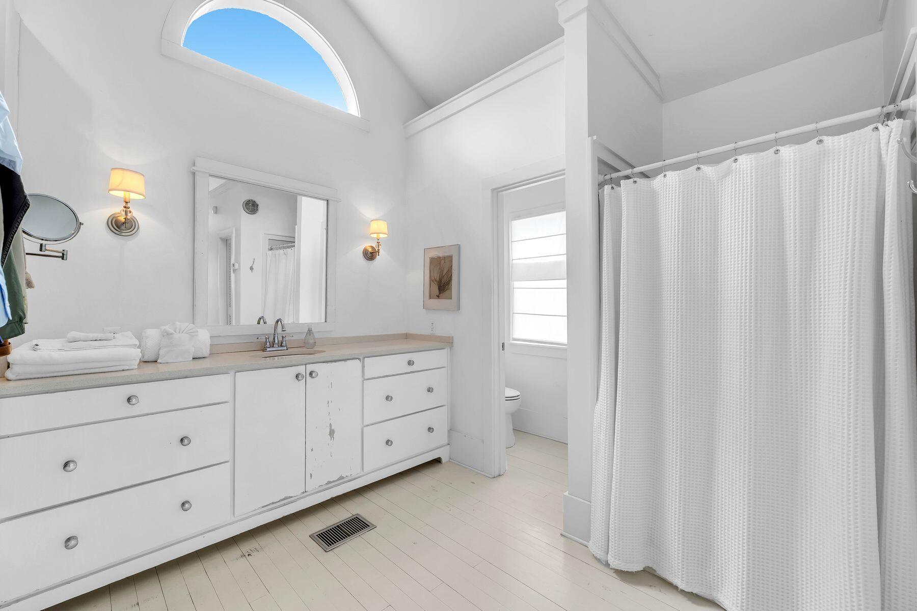 BLUE MOUNTAIN BEACH - Residential