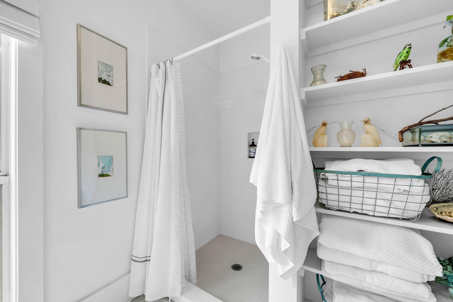 BLUE MOUNTAIN BEACH - Residential