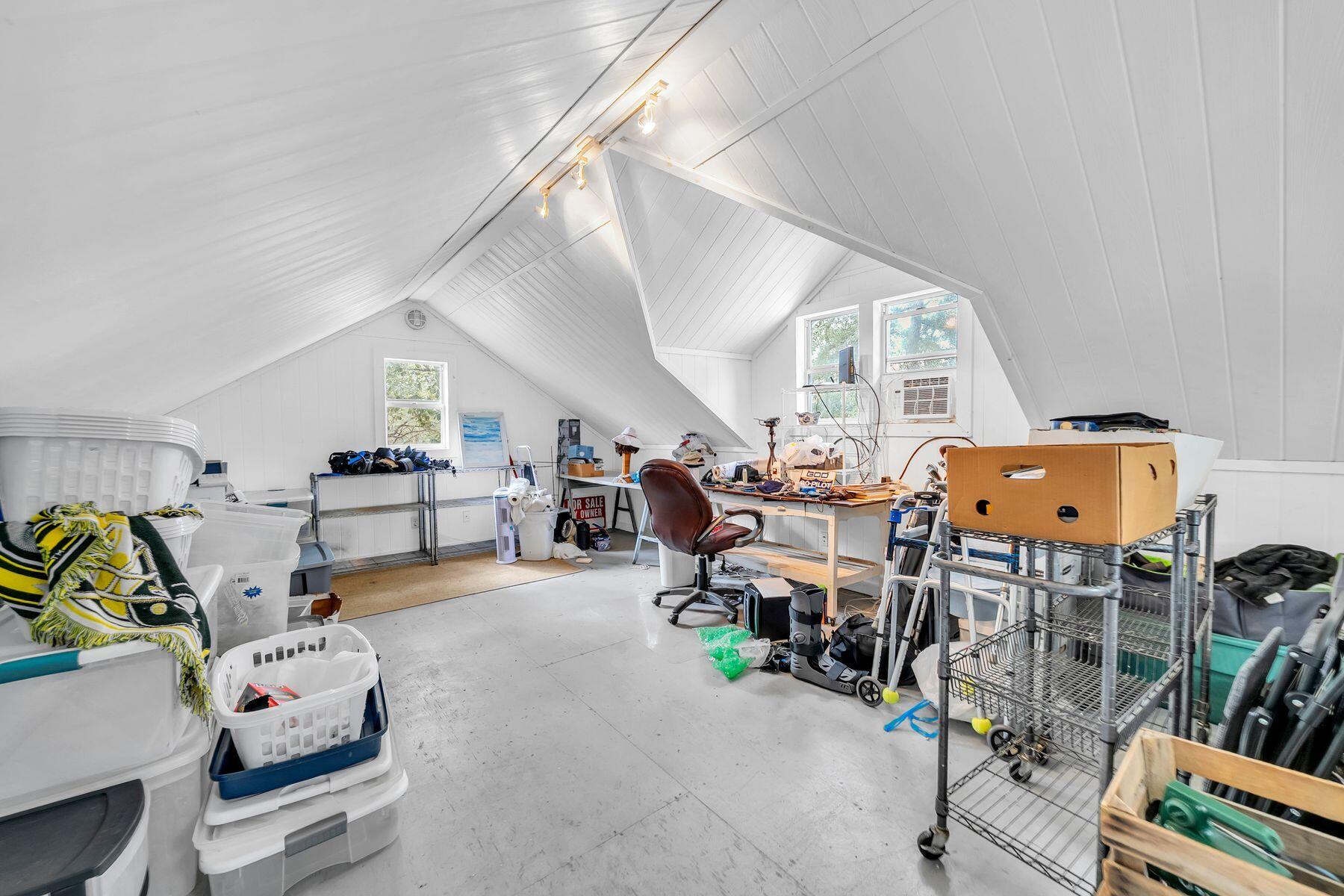 BLUE MOUNTAIN BEACH - Residential