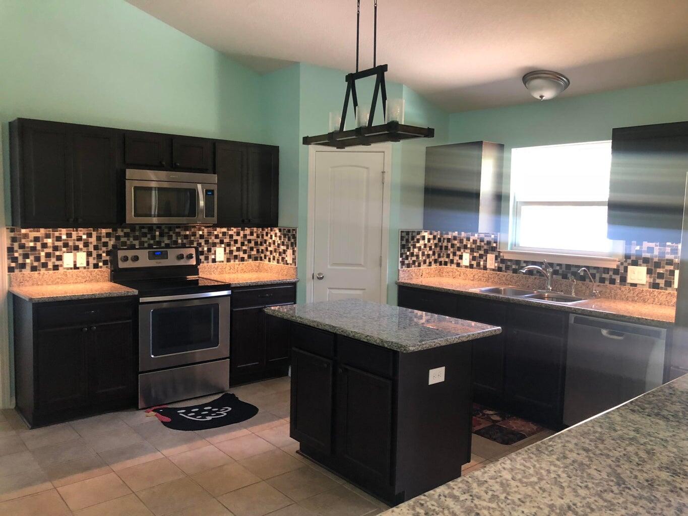 METES & BOUNDS - Residential Lease