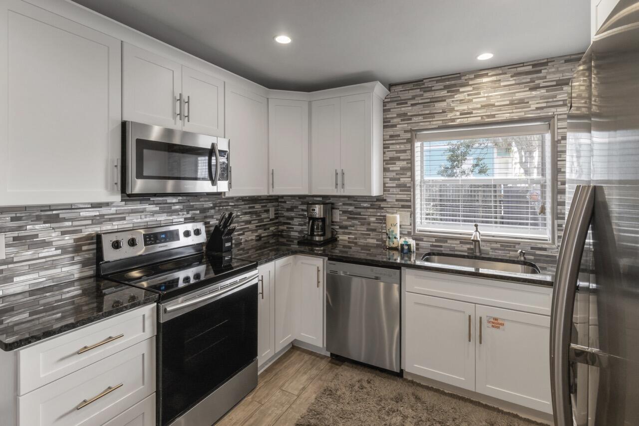 CRYSTAL BEACH - Residential