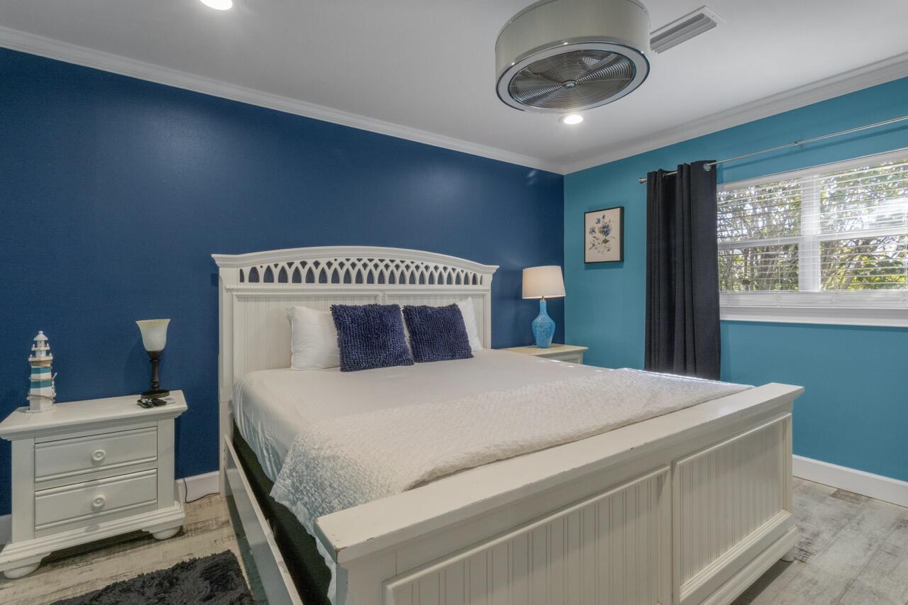 CRYSTAL BEACH - Residential