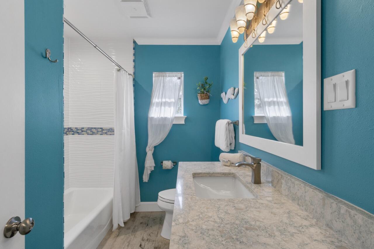 CRYSTAL BEACH - Residential