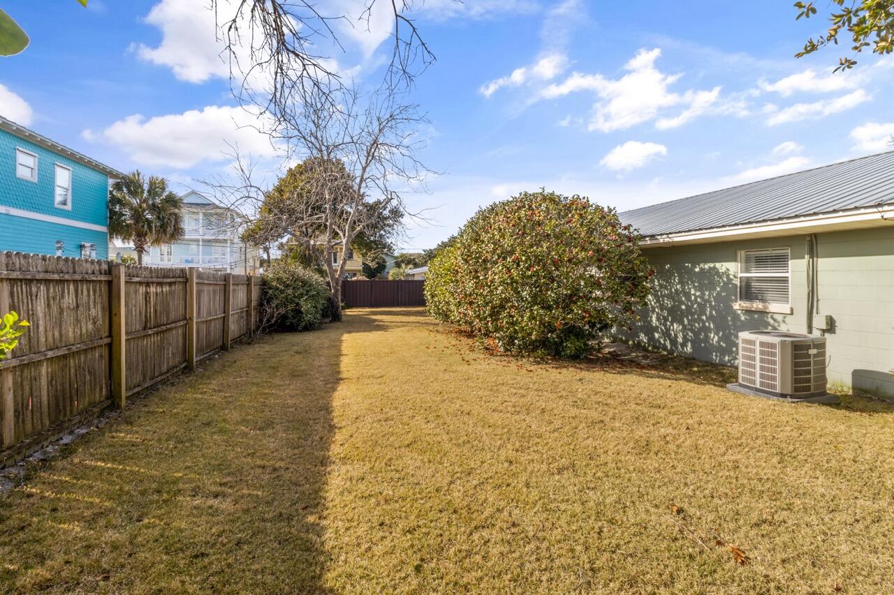 CRYSTAL BEACH - Residential
