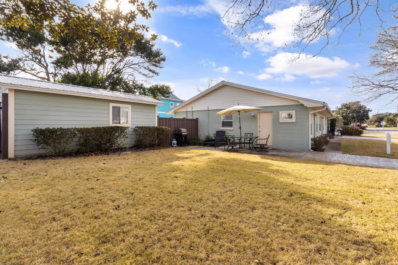 CRYSTAL BEACH - Residential