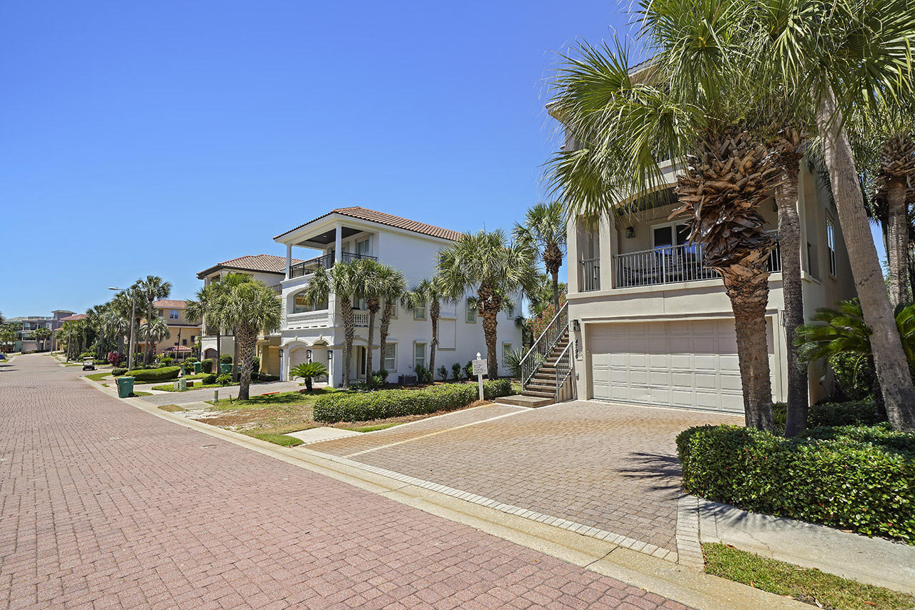 DESTINY BY THE SEA - Residential