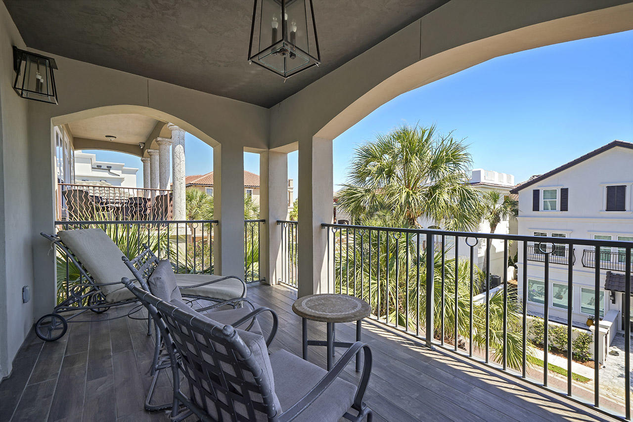 DESTINY BY THE SEA - Residential