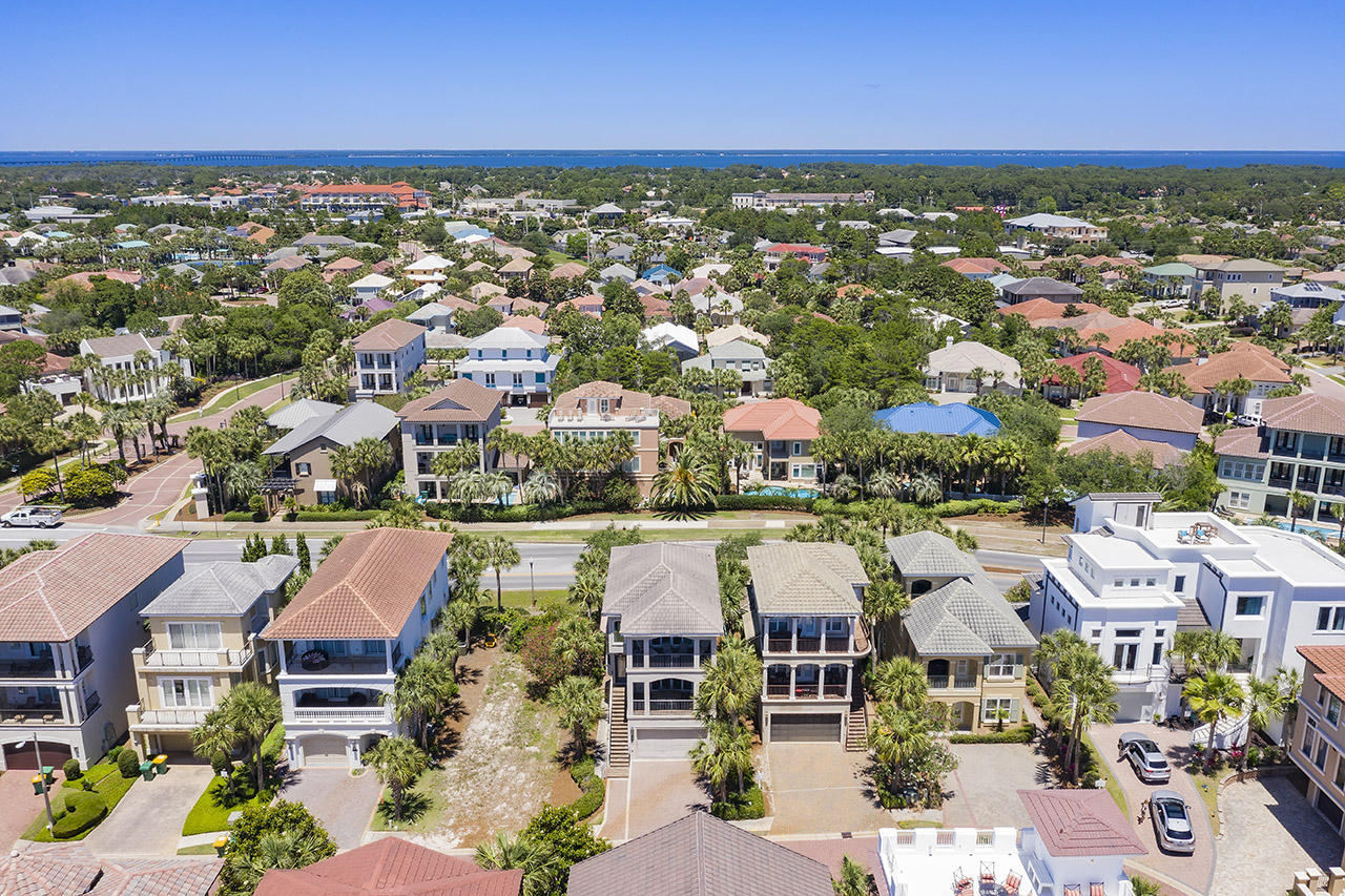 DESTINY BY THE SEA - Residential