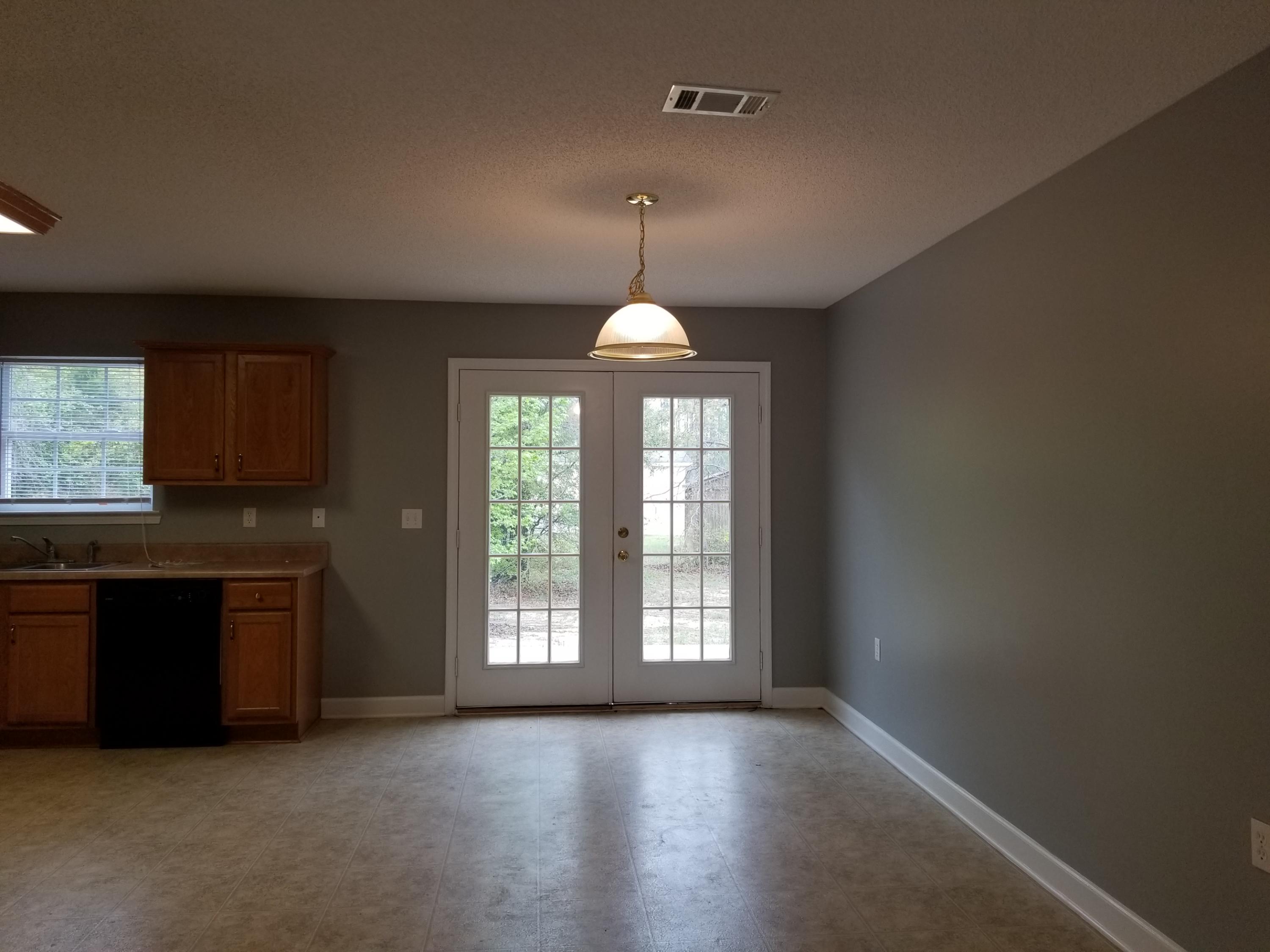 THE PINES - Residential