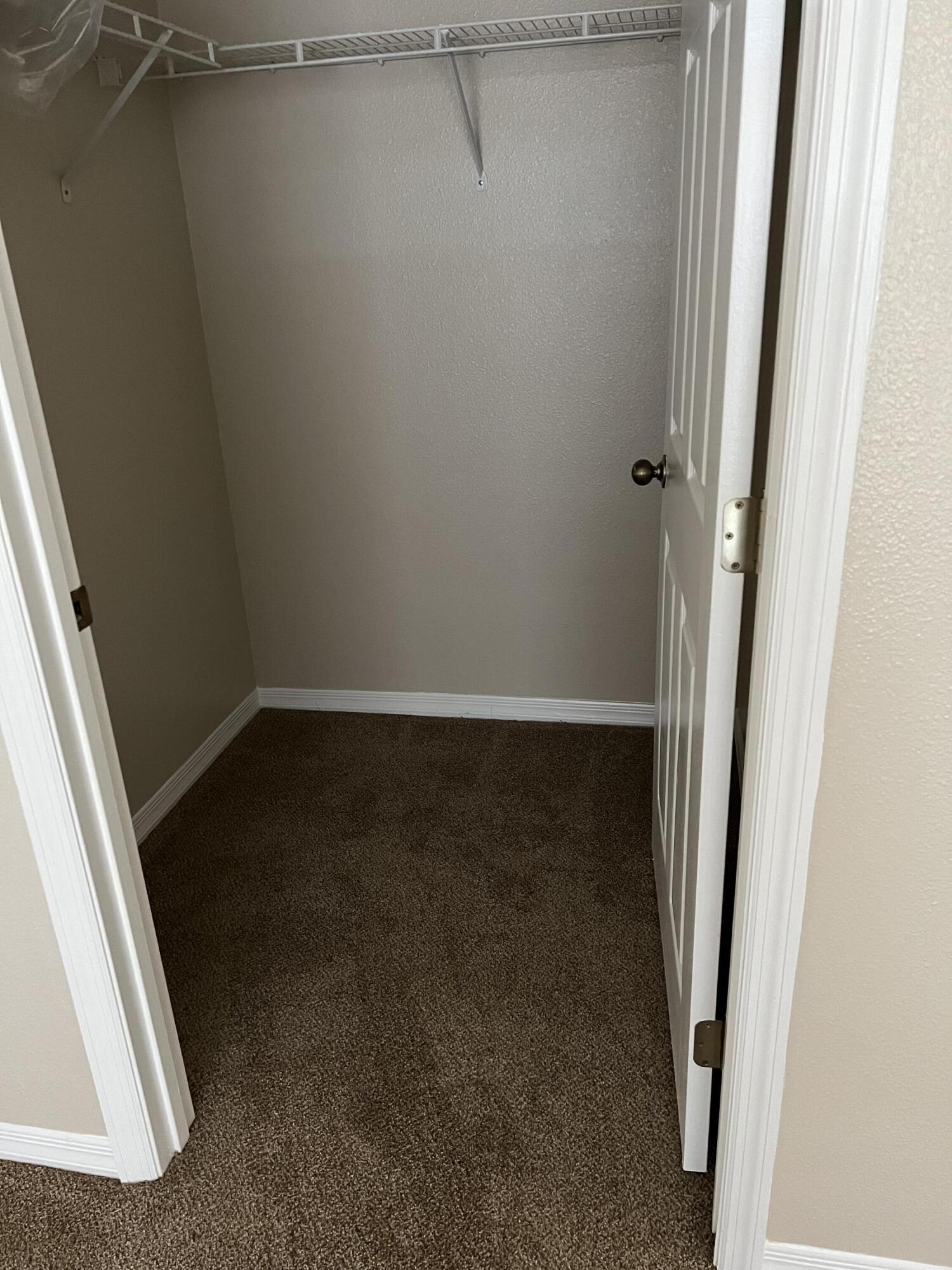 THE FLORIDA CLUB - Residential Lease