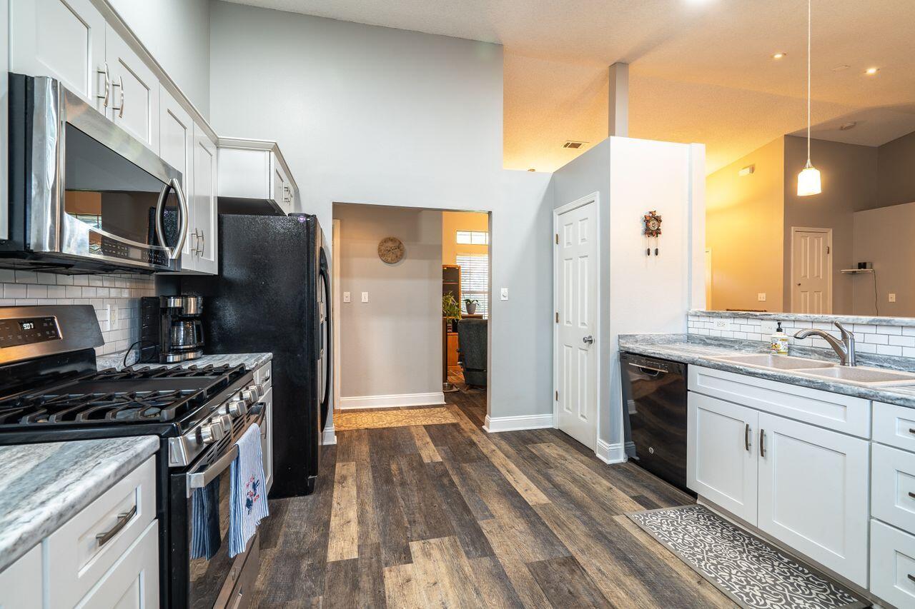 NAVARRE S/D 2ND ADDN - Residential