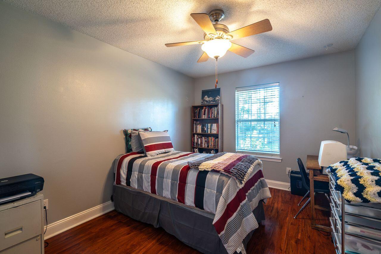 NAVARRE S/D 2ND ADDN - Residential