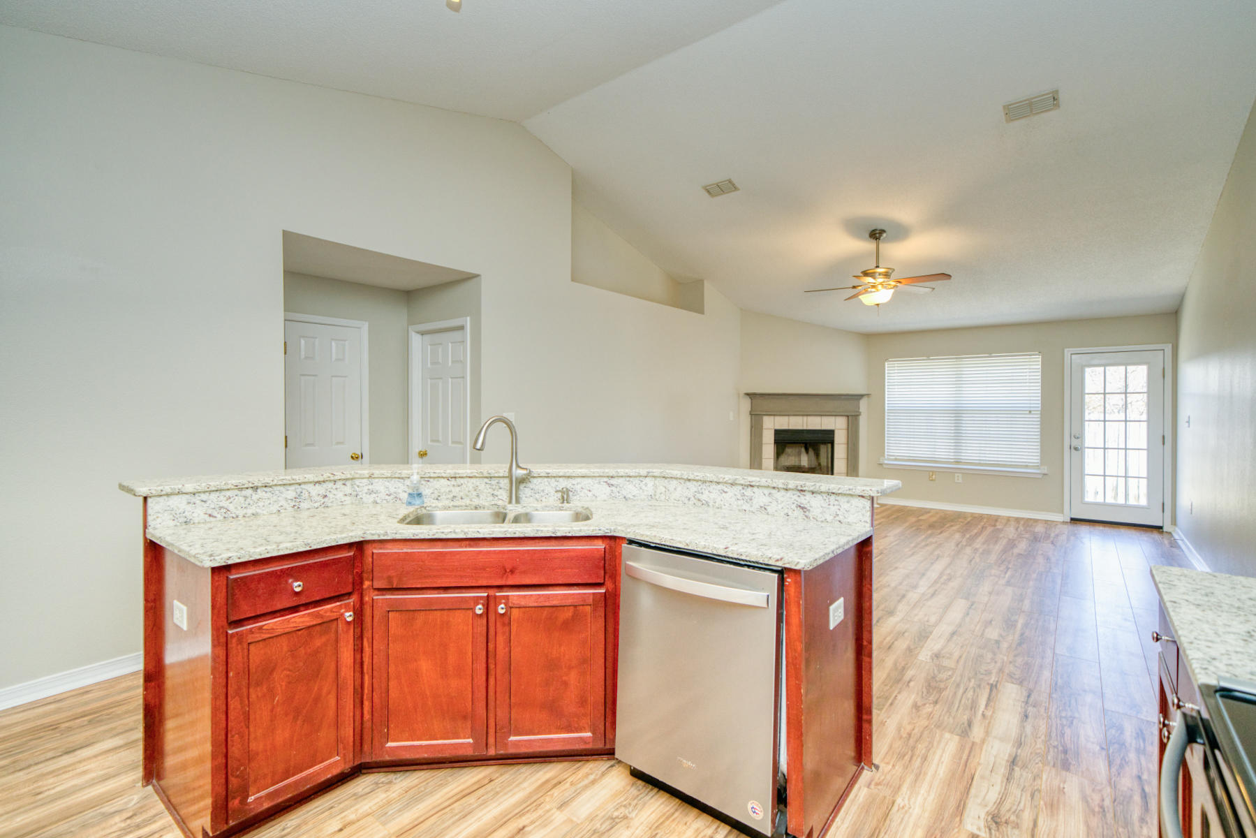 CREETWOODS - Residential