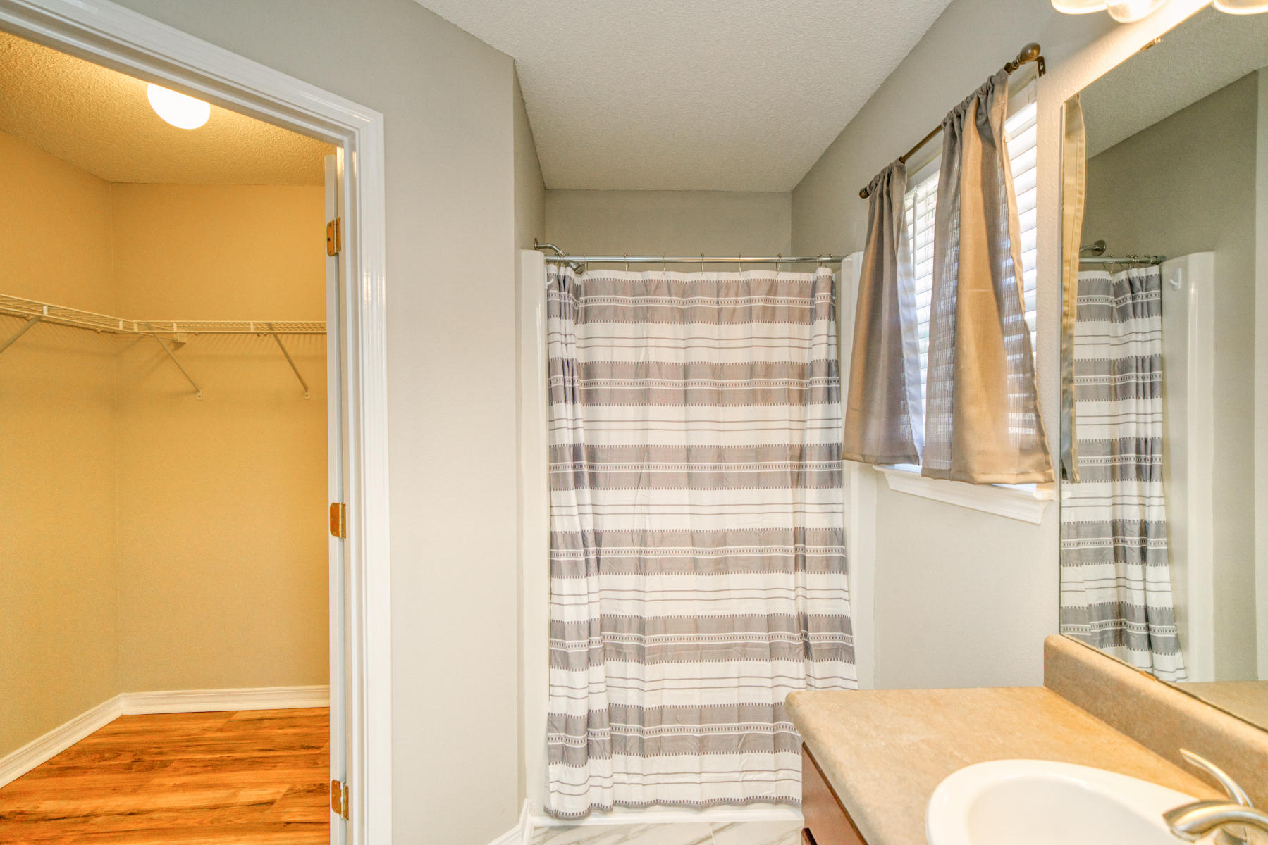 CREETWOODS - Residential