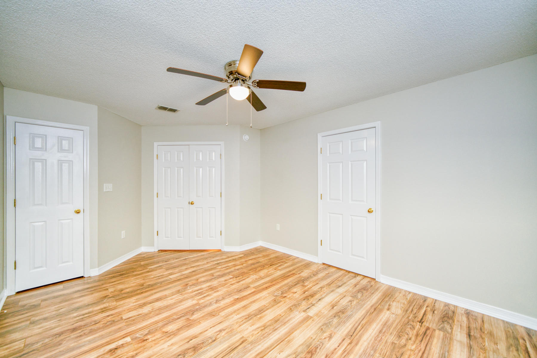 CREETWOODS - Residential