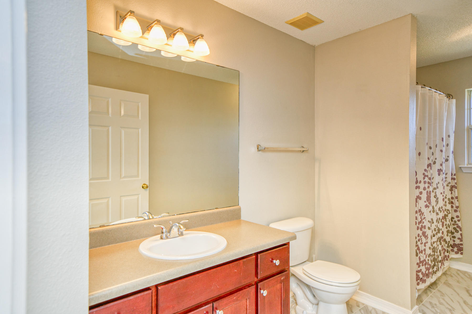 CREETWOODS - Residential