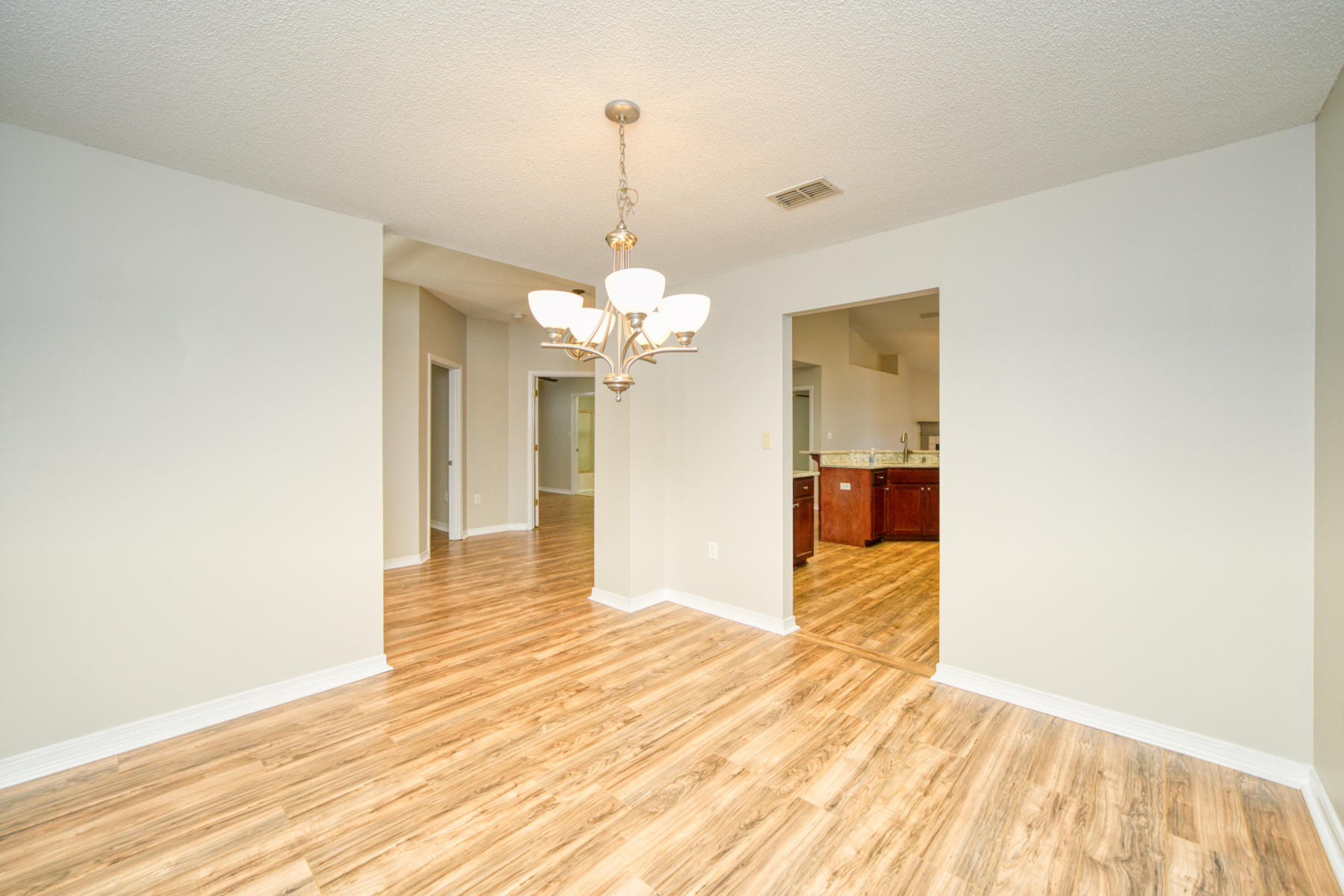 CREETWOODS - Residential