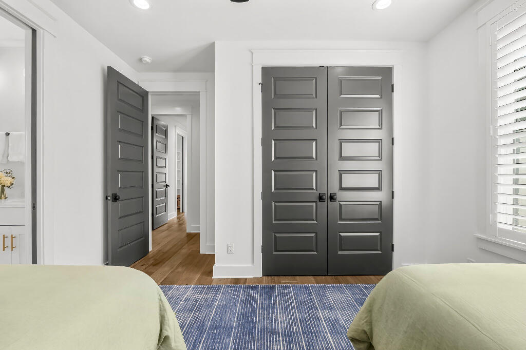 Ridgewalk - Residential