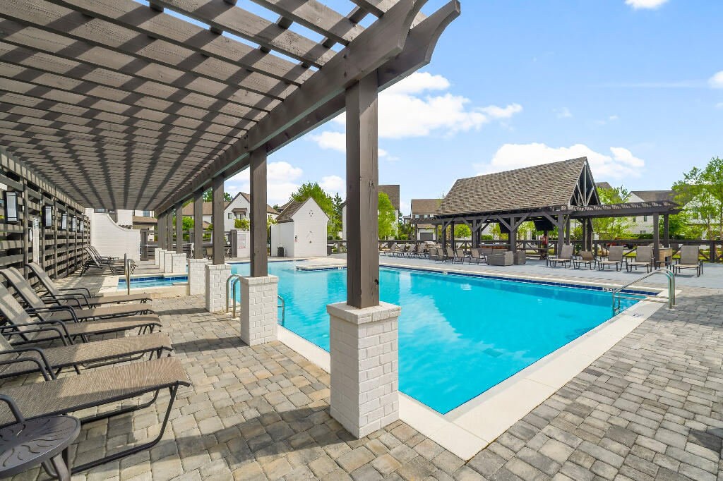 Ridgewalk - Residential