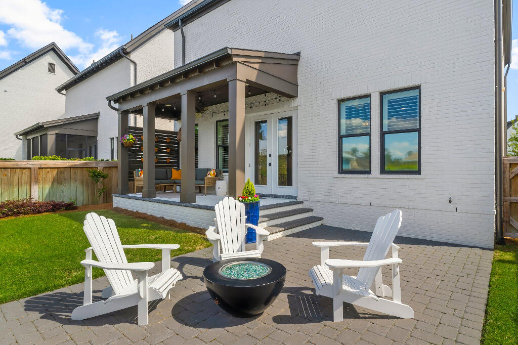 Ridgewalk - Residential