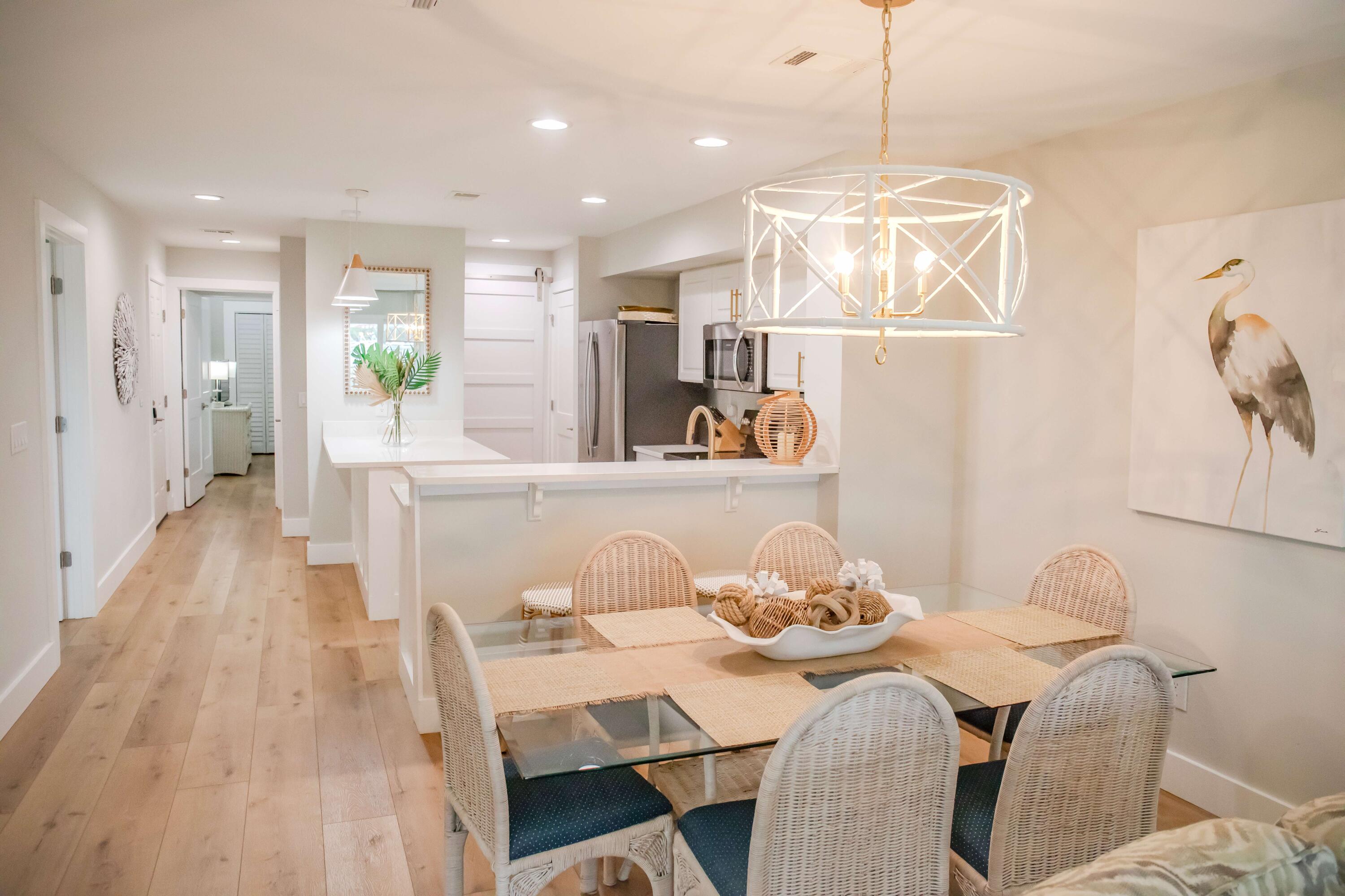 HARBOUR POINT CONDO - Residential