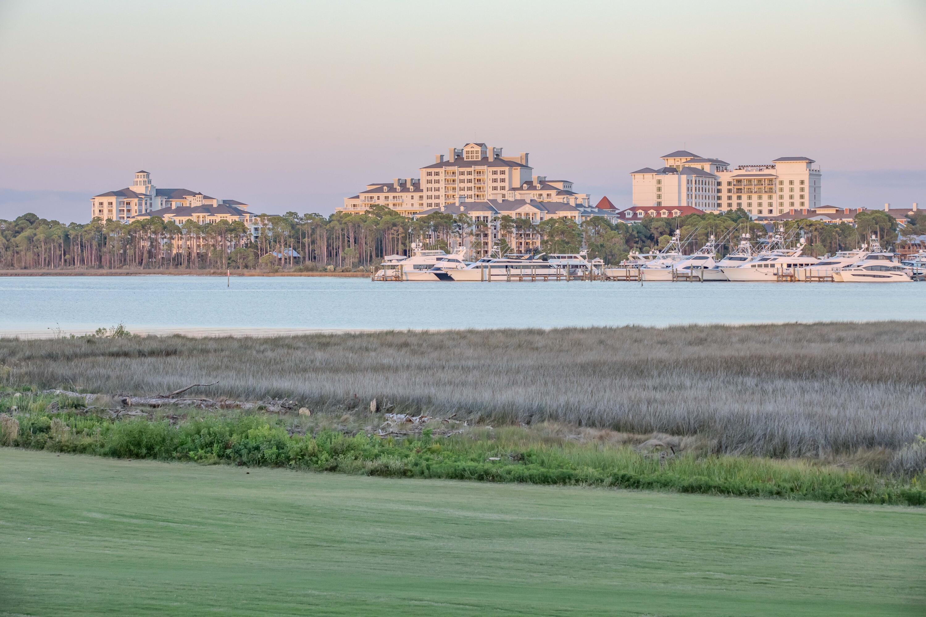 HARBOUR POINT CONDO - Residential