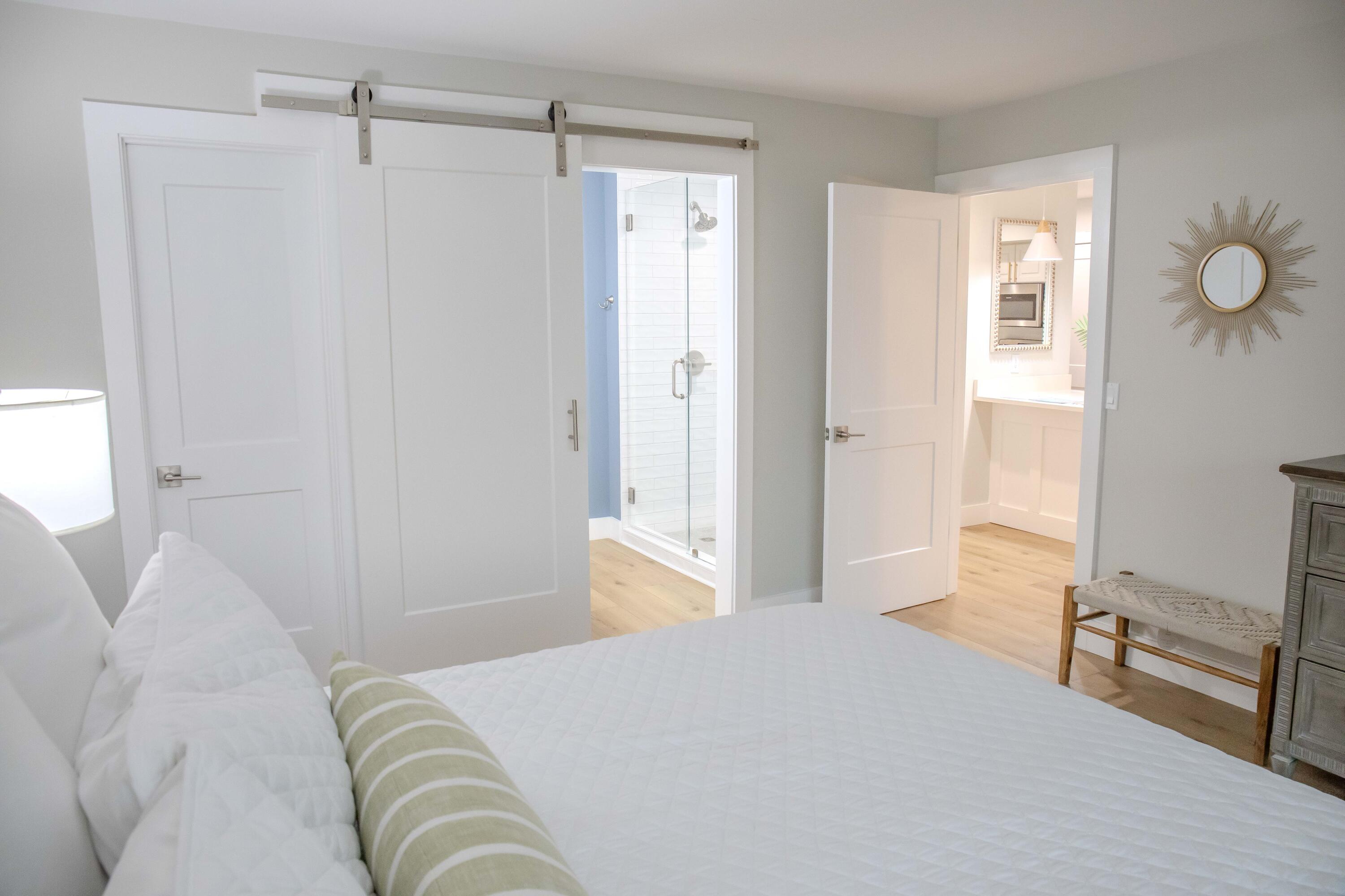 HARBOUR POINT CONDO - Residential