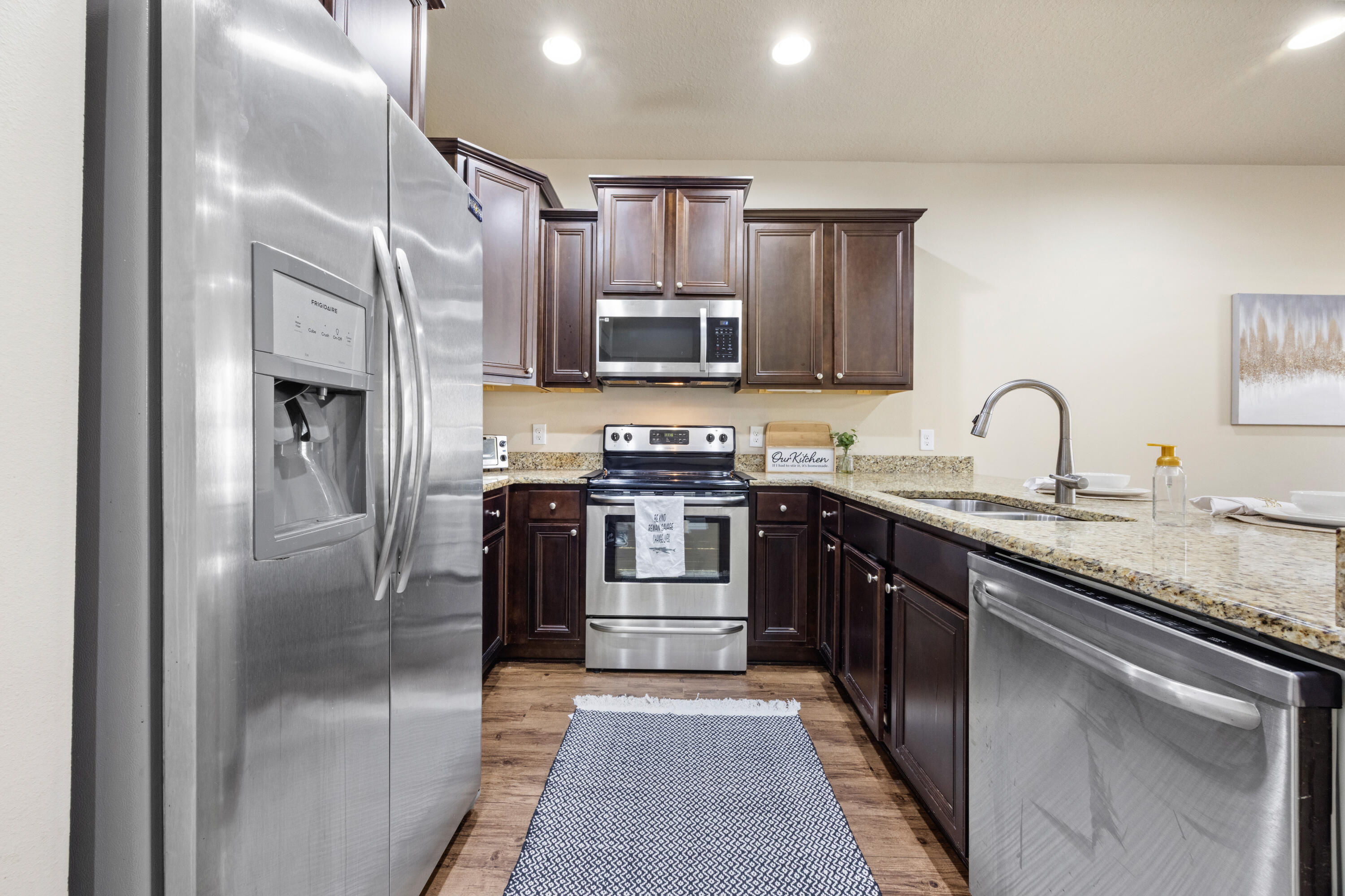 RESERVE POINTE PH 2 - Residential