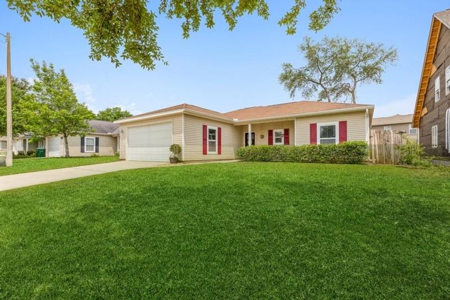 PRIME SOUTH SIDE LOCATION BEHIND THE HOSPITAL! Don't miss out on this well maintained and updated 3 bedroom 2 bathroom open concept home with a split floor plan. Recent updates include NEW Stainless Steel appliances, NEW Craftsman style front door, NEW wood tile in main living areas and hallway, and NEW tile in guest bathroom. The home offers a spacious kitchen with pantry & breakfast bar, private master bedroom with walk in closet and large master bathroom with double vanity, garden tub, separate shower, water closet & linen closet. Ceiling fans & plantation style blinds throughout. Two additional bedrooms share large hall bathroom. Nice indoor laundry room and 2 car garage. Very nice covered front porch, back patio and privacy fenced back yard. GREAT home and rare find within the budget