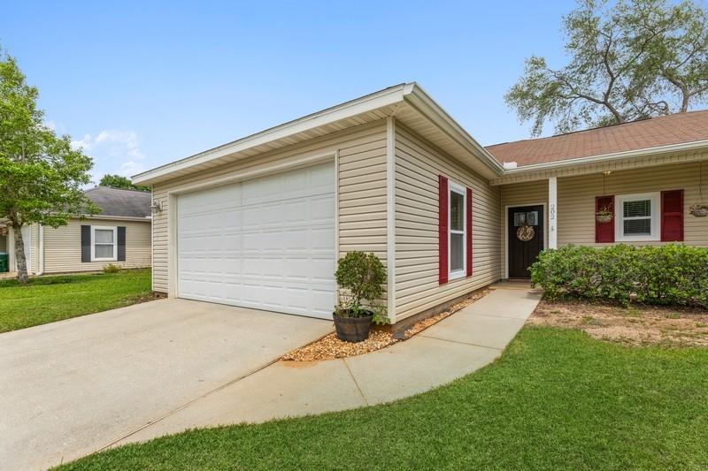 HERITAGE MANOR - Residential