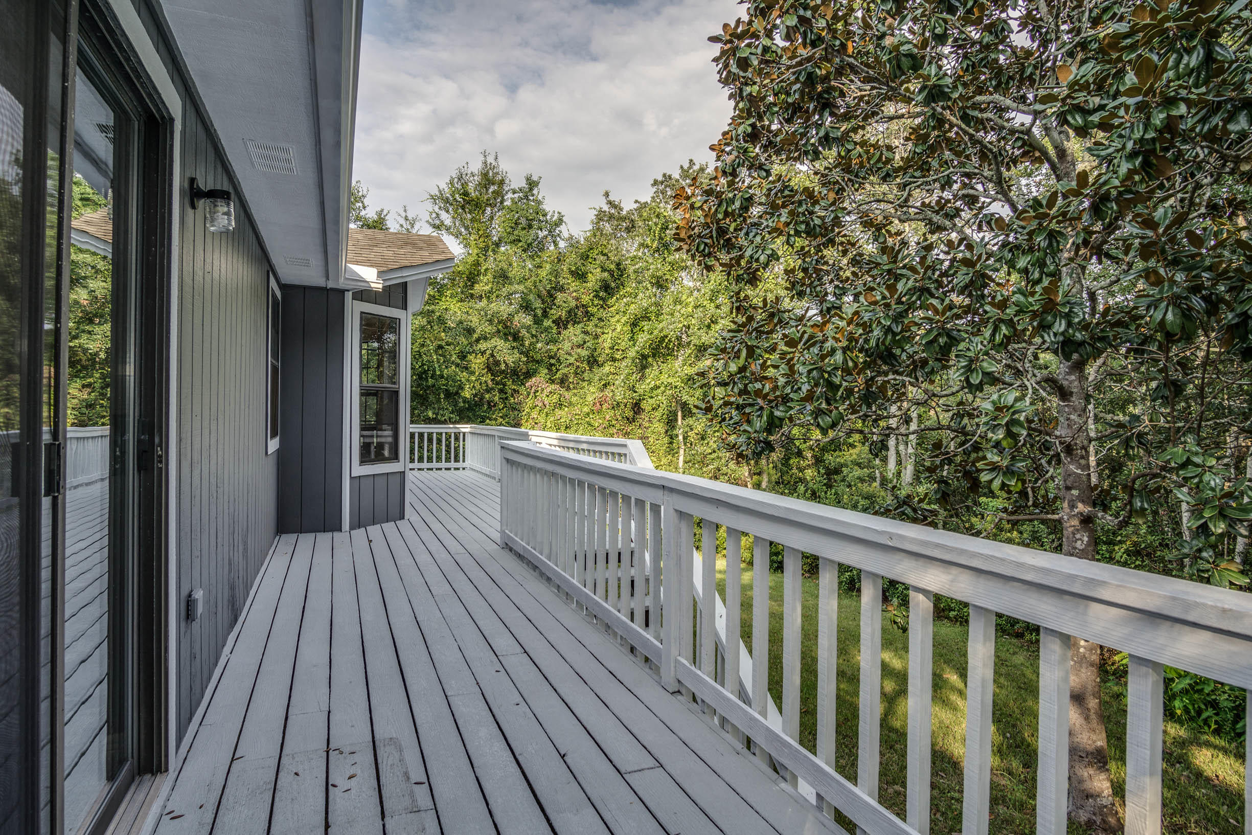 MEADOW WOODS - Residential