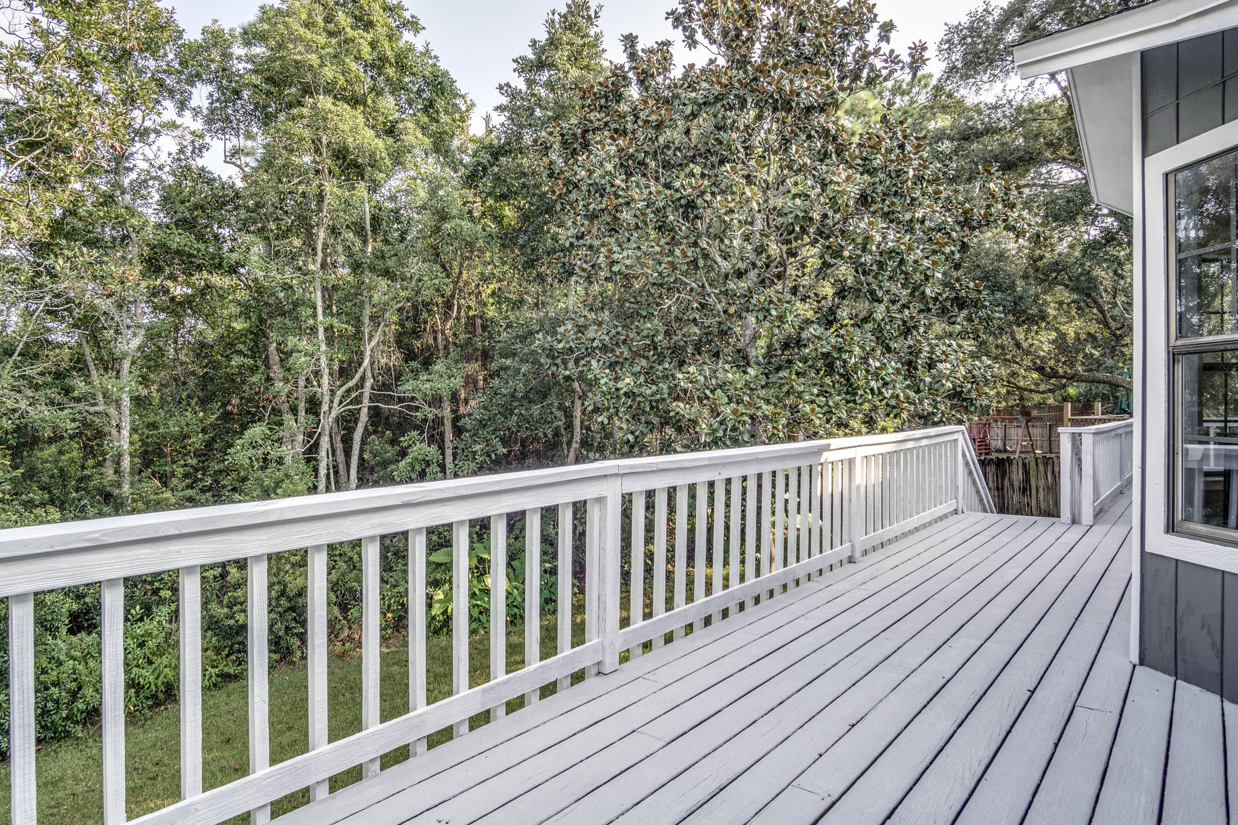 MEADOW WOODS - Residential