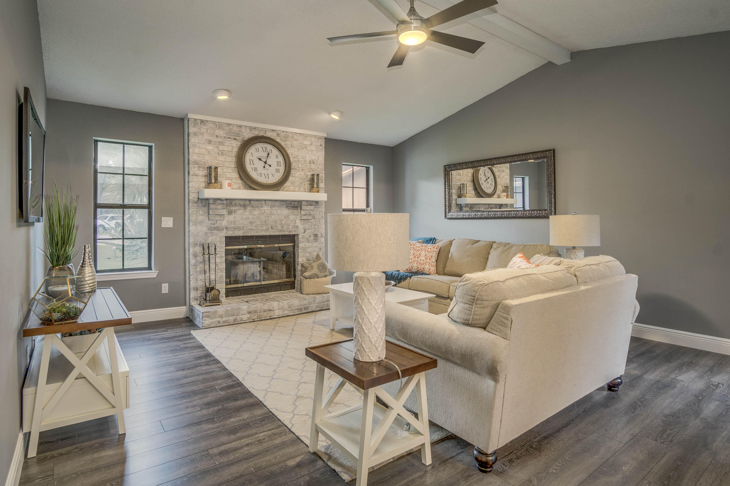 MEADOW WOODS - Residential