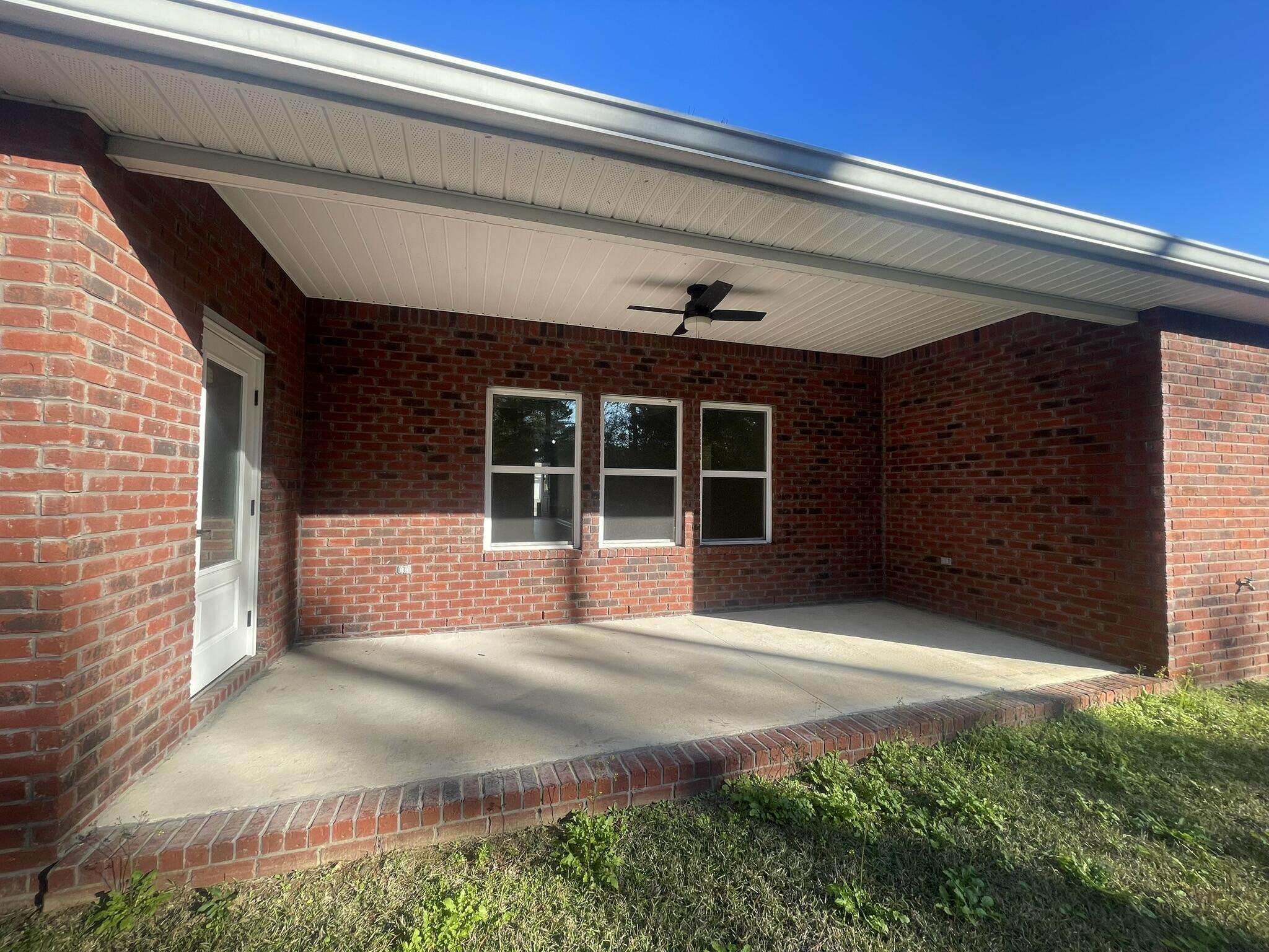 HOMEWOOD EST - Residential Lease