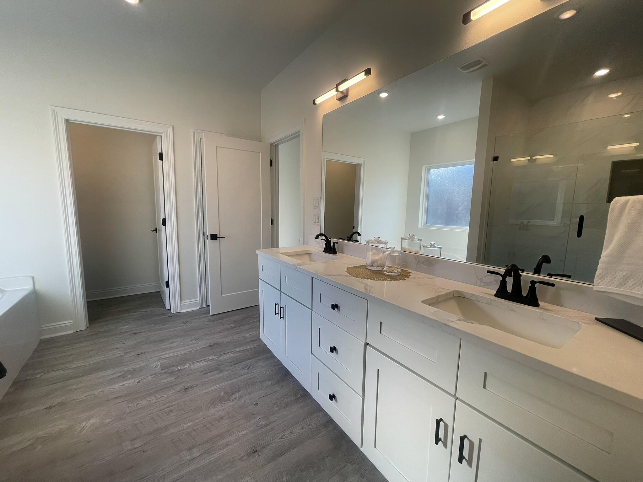 HOMEWOOD EST - Residential Lease