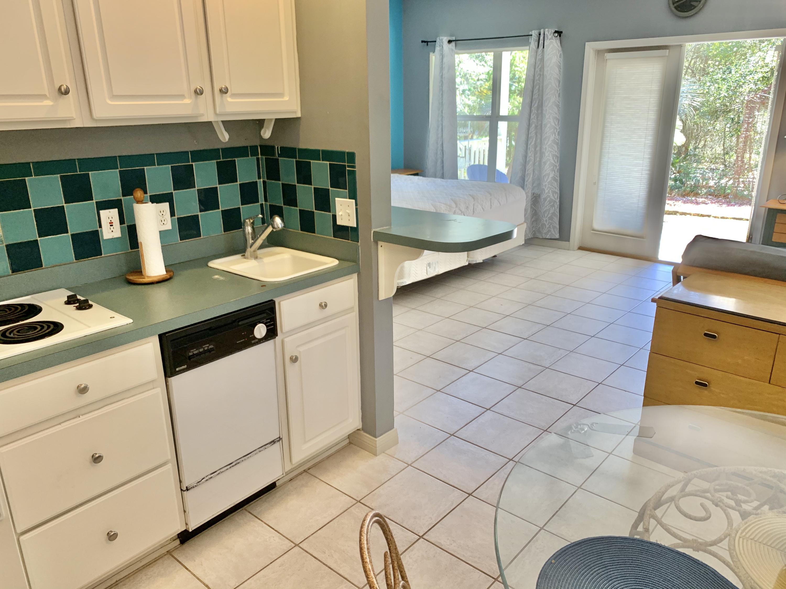 BEACH VIEW HEIGHTS UNREC - Residential Lease