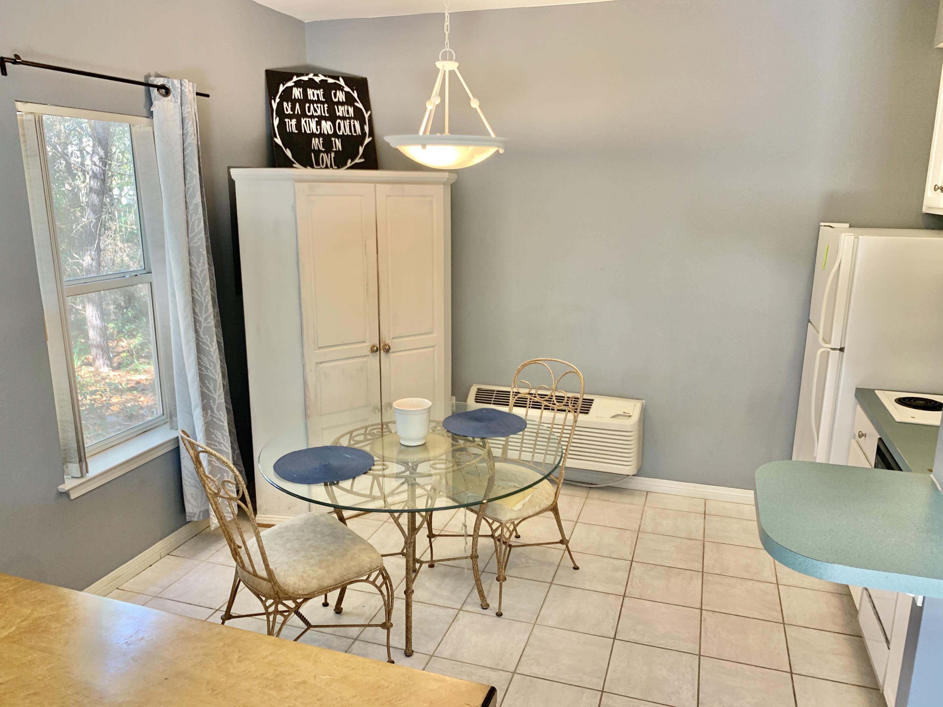 BEACH VIEW HEIGHTS UNREC - Residential Lease