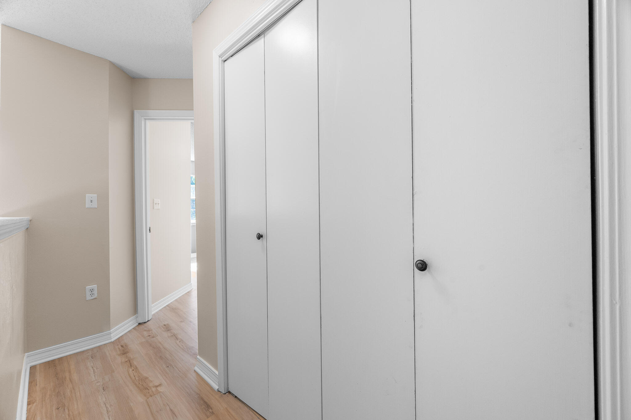 LiveOaks - Residential