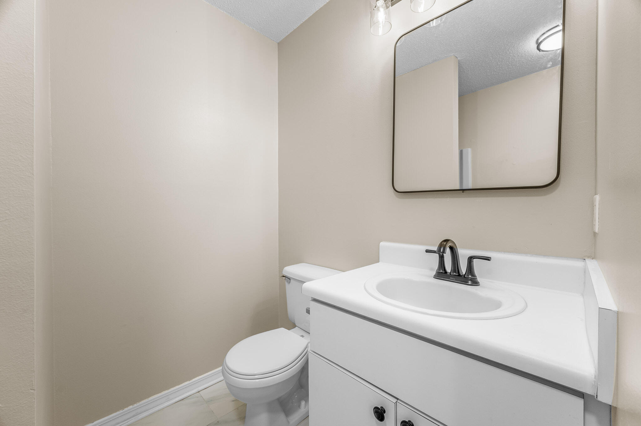 LiveOaks - Residential