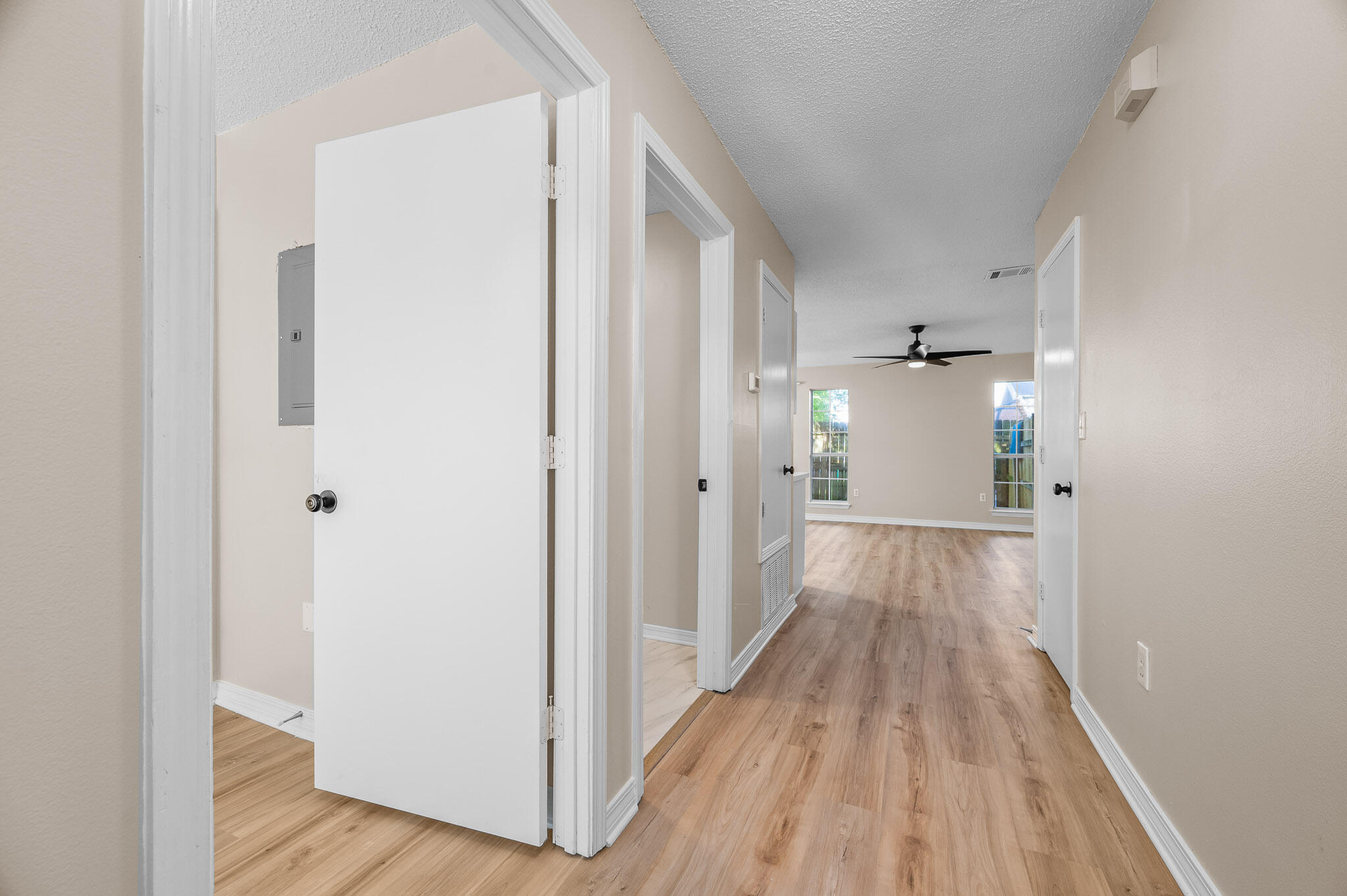 LiveOaks - Residential