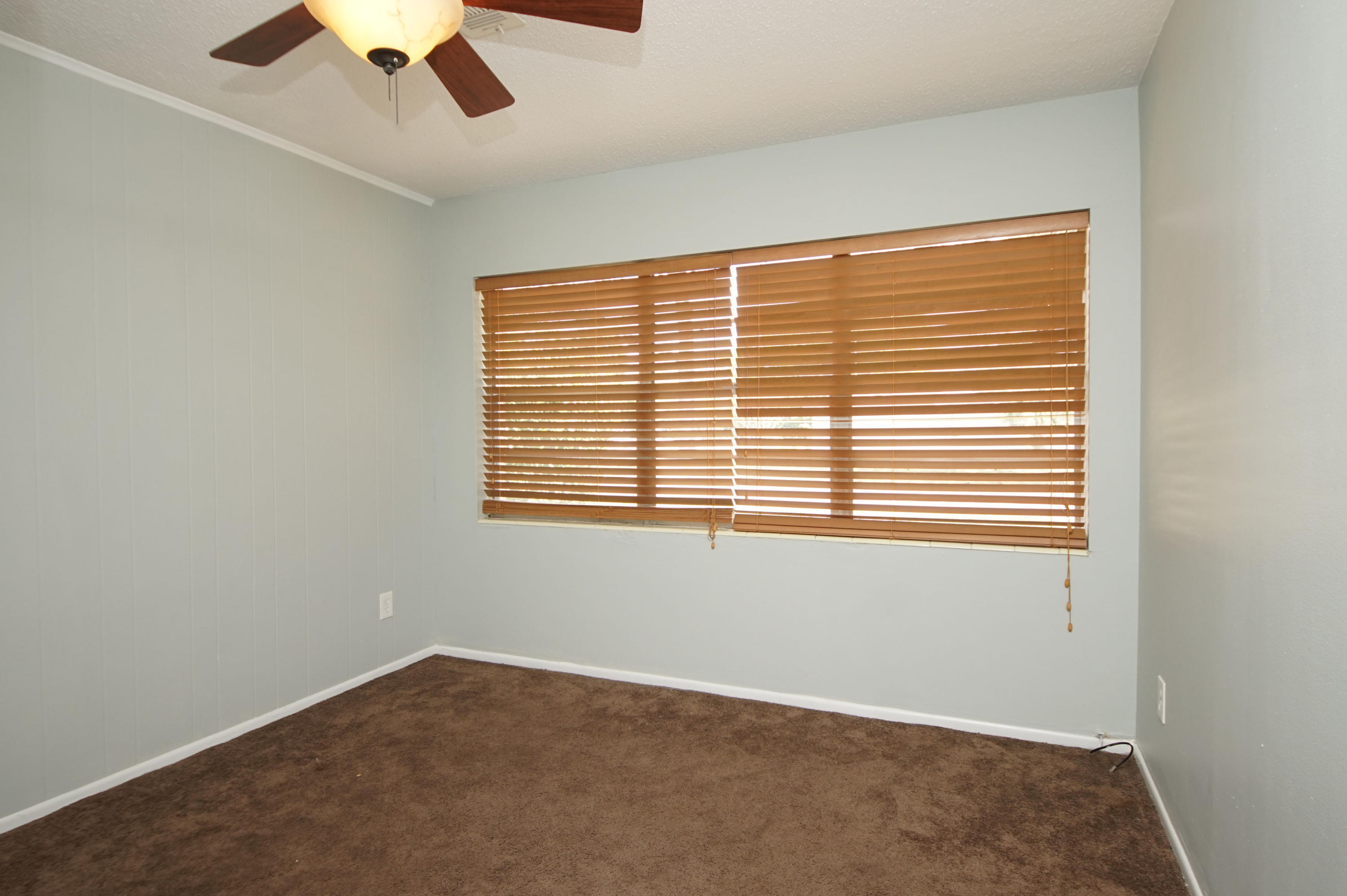 OAK TREE PARK - Residential