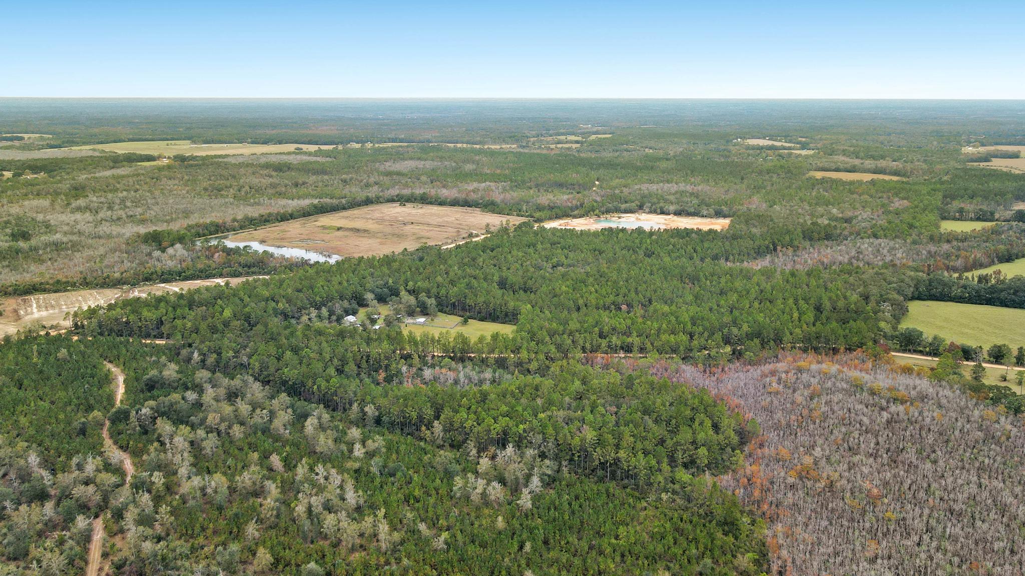 NO RECORDED SUBDIVISION - Land