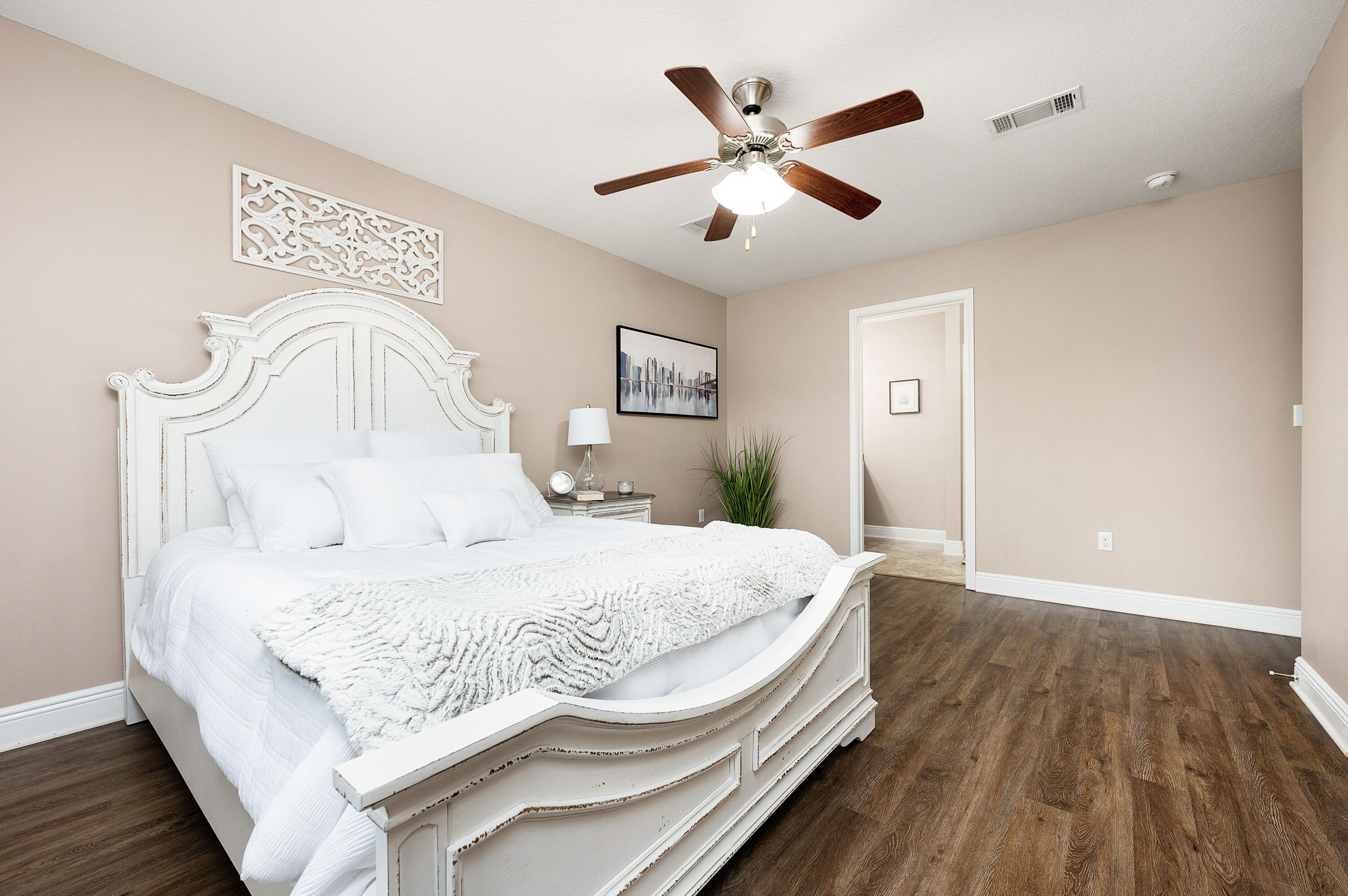 RESERVE POINTE - Residential