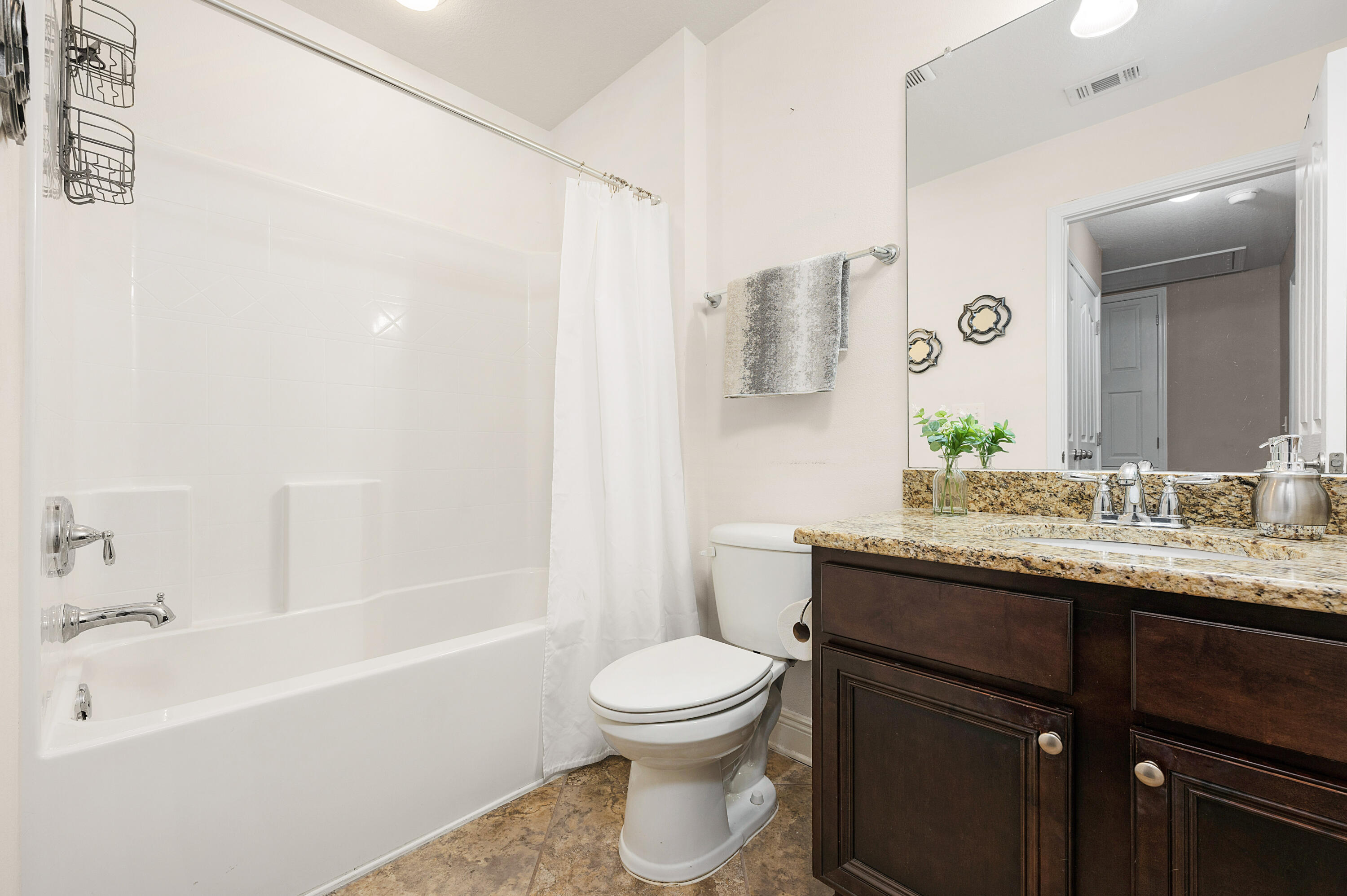 RESERVE POINTE - Residential