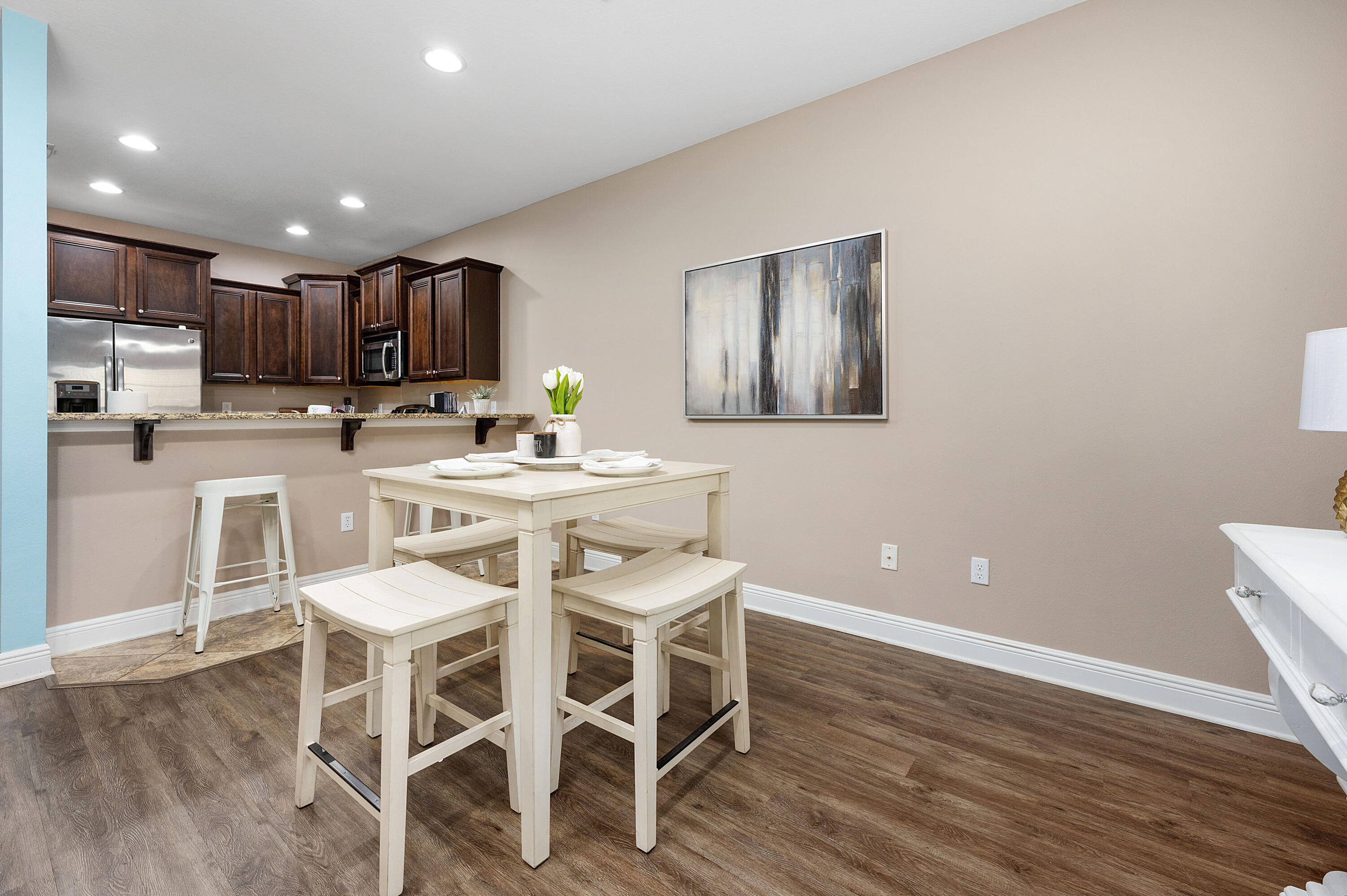 RESERVE POINTE - Residential