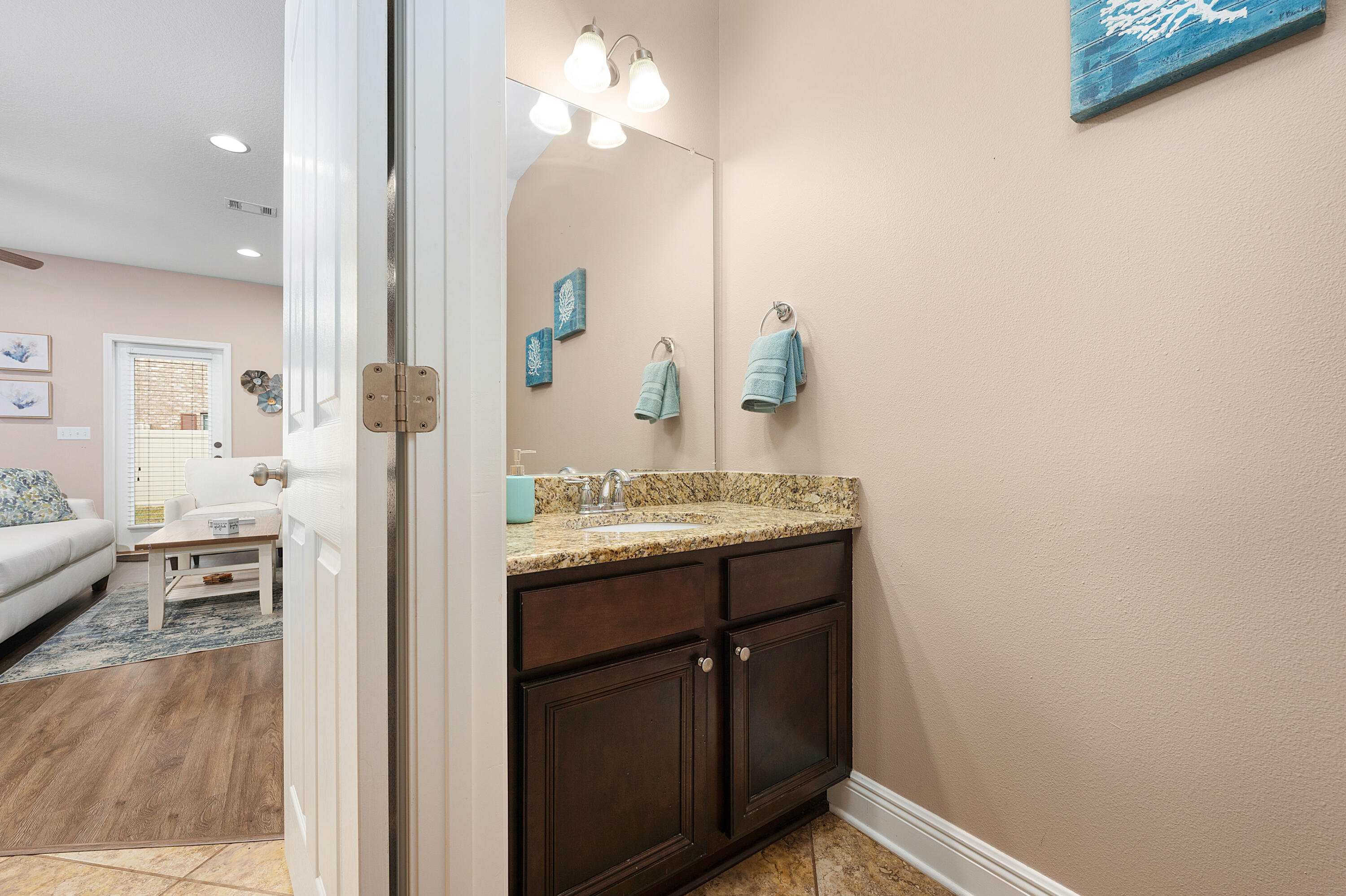 RESERVE POINTE - Residential