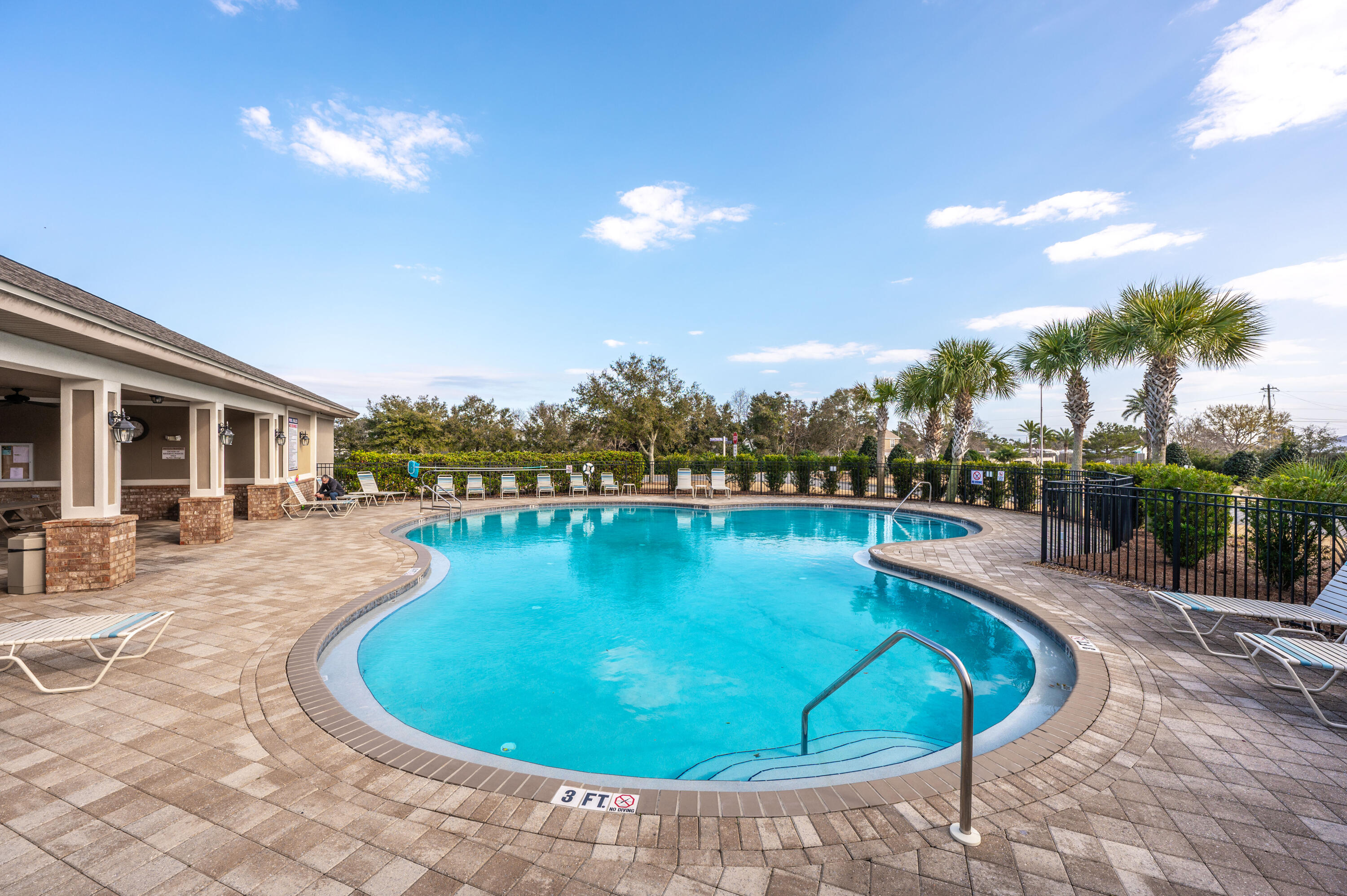 RESERVE POINTE - Residential