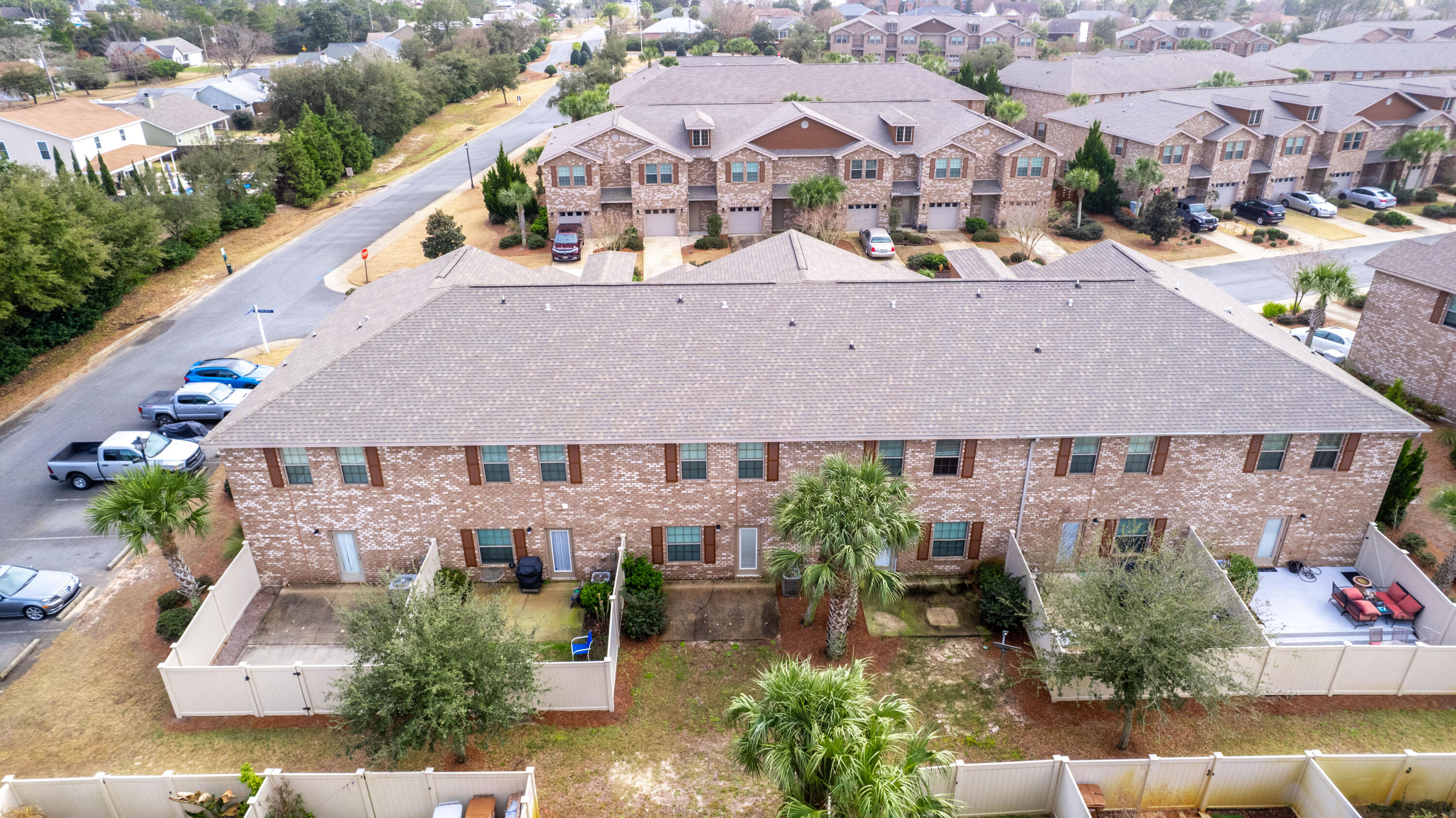 RESERVE POINTE - Residential