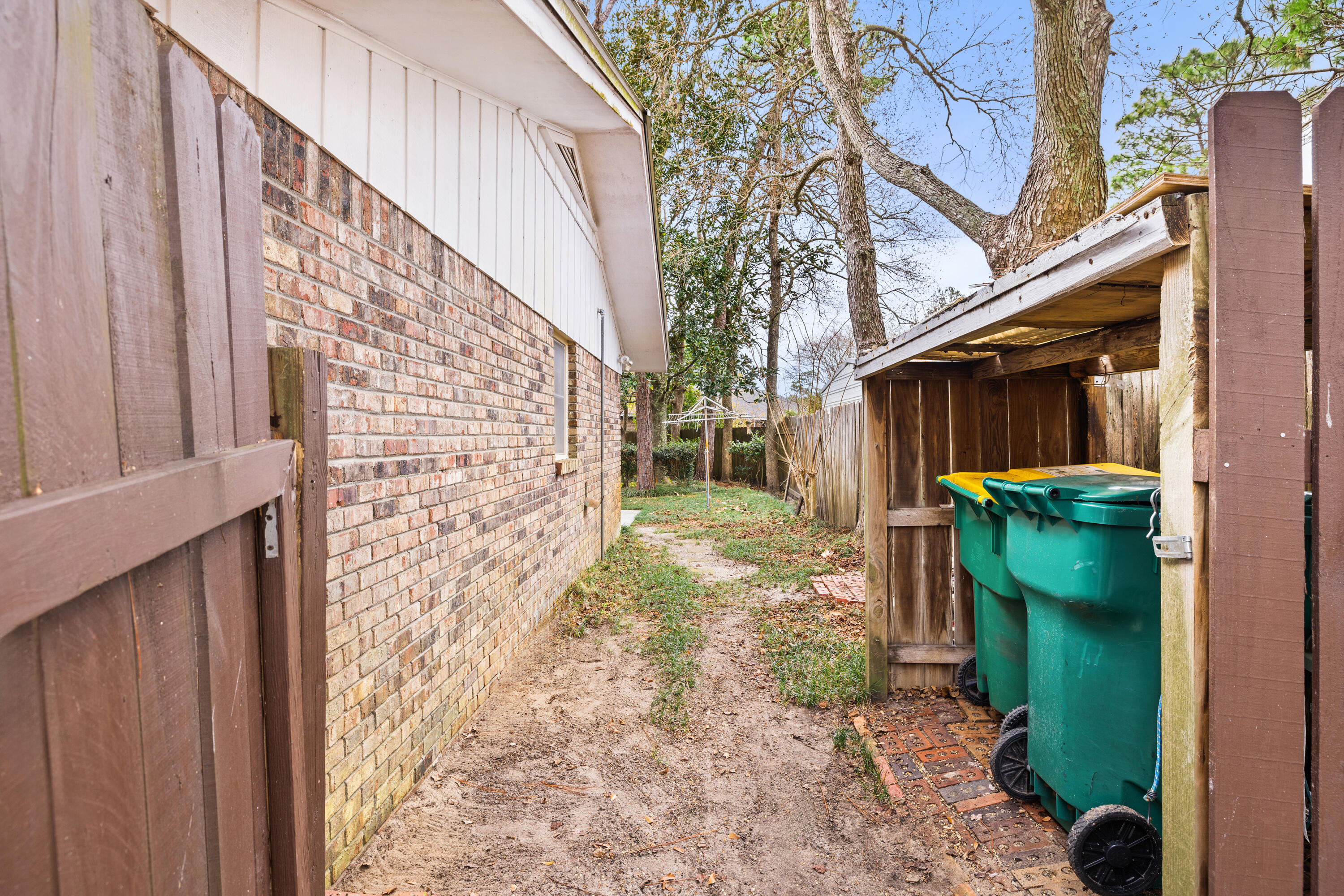 PALM ESTATES UNIT 3 - Residential