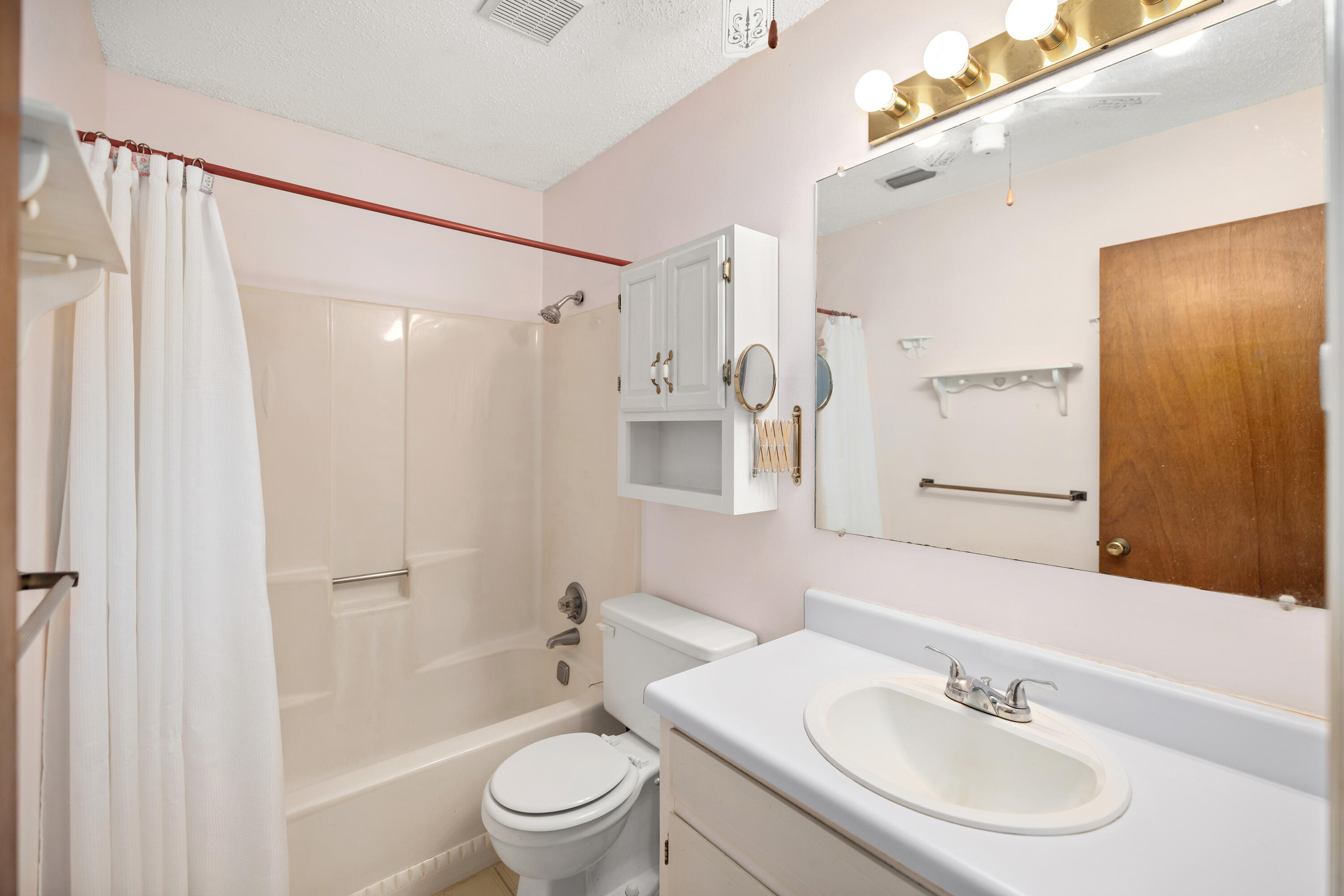 PALM ESTATES UNIT 3 - Residential